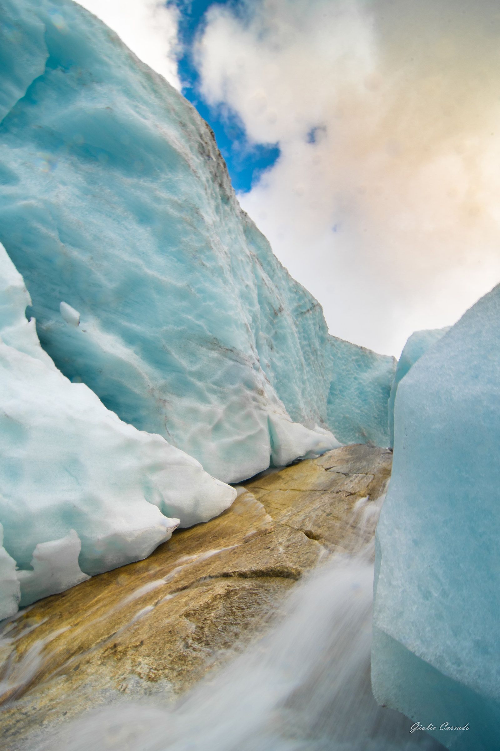 Ai piedi del ghiacciaio...