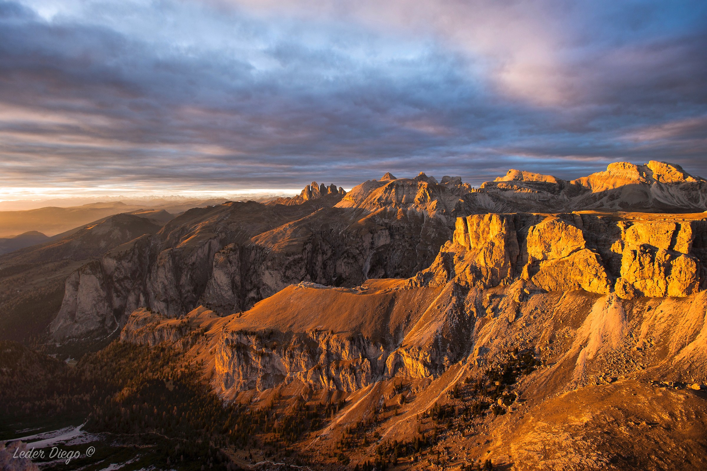 Sunset on the Big Cir(2.592m)