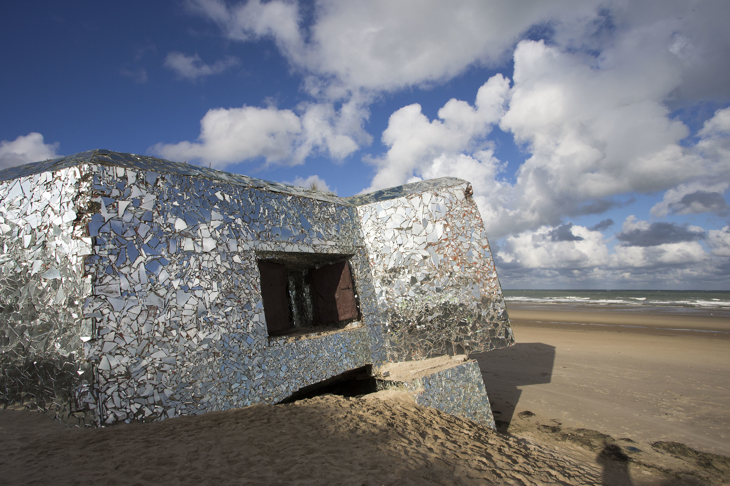 Anonyme Art- Leffrinckoucke Beach (France)