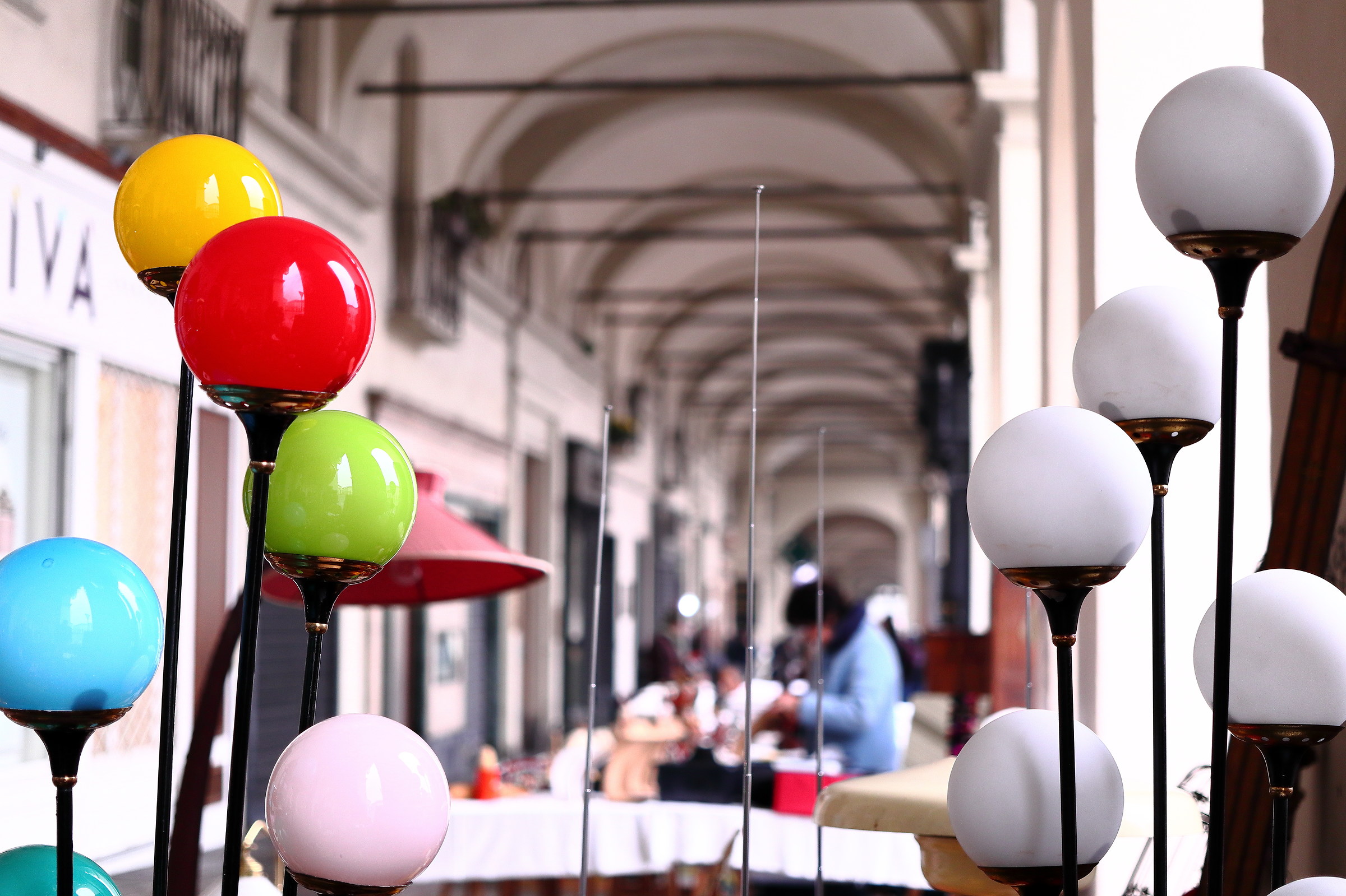 Antiquariato sotto i portici