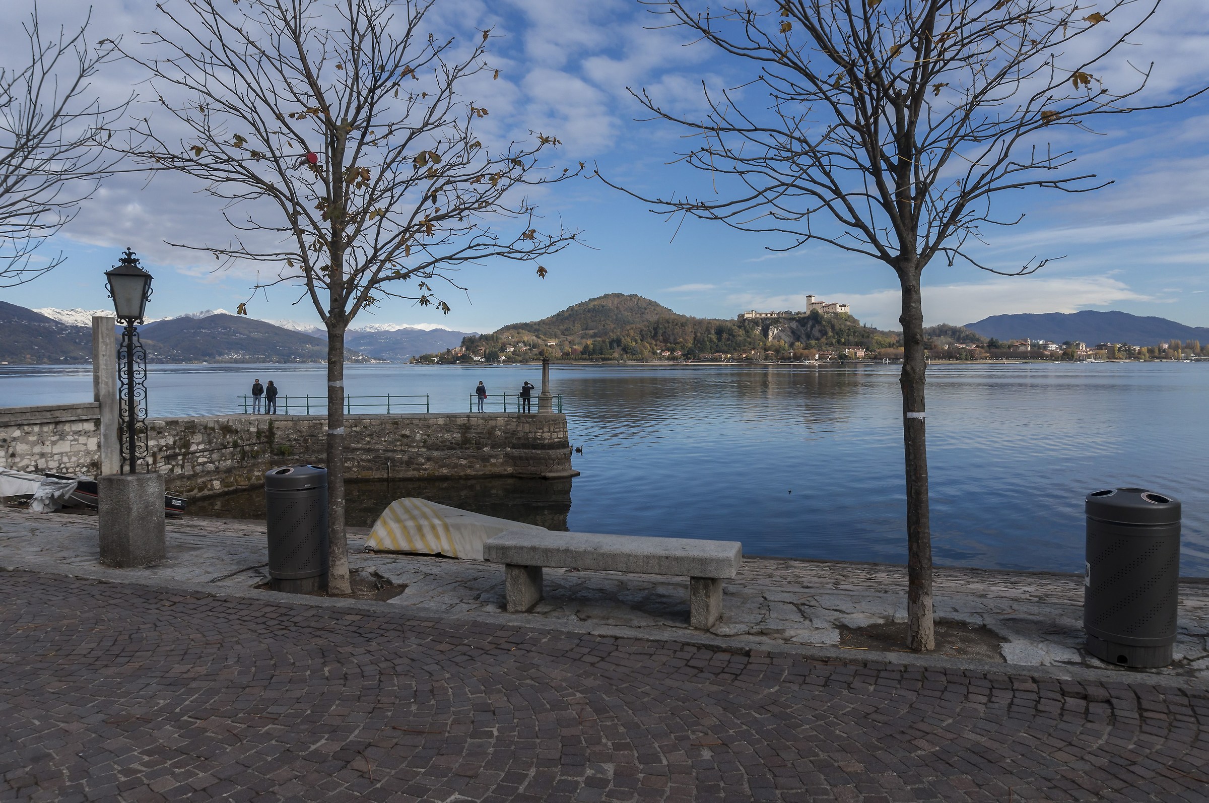 Angera vista dal Porto Antico di Arona - 2