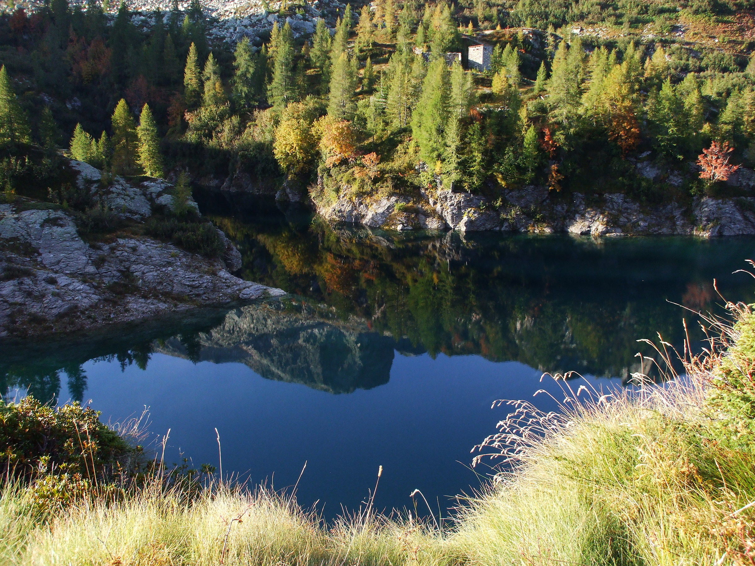 Riflessi nel lago Fregabolgia