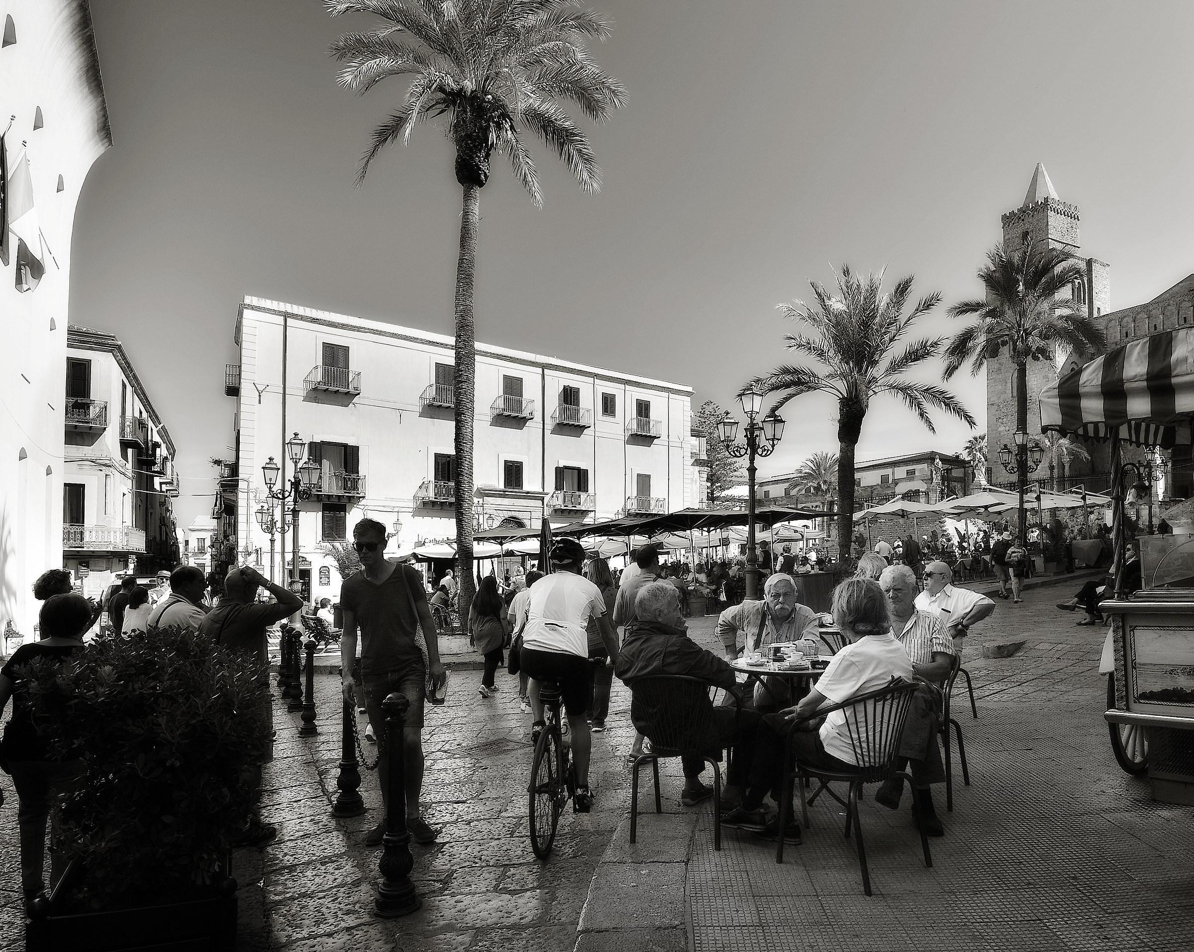 square duomo cefalù