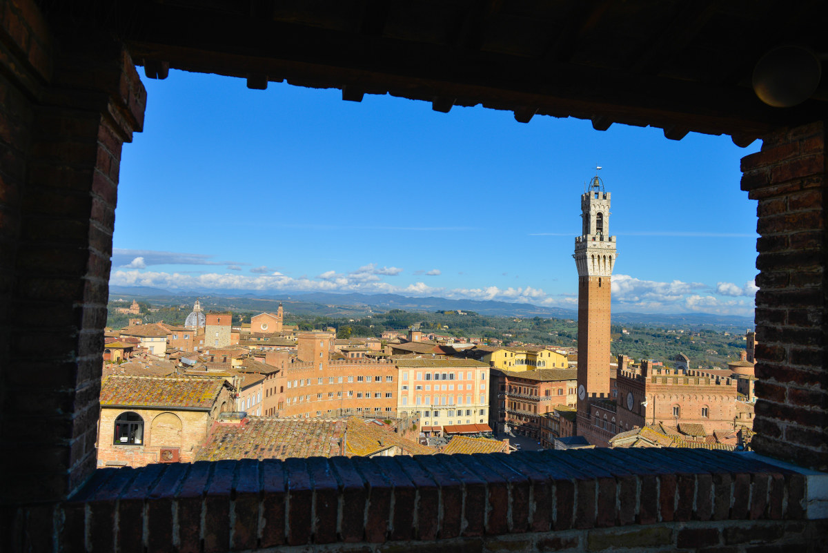 Siena from "facade".