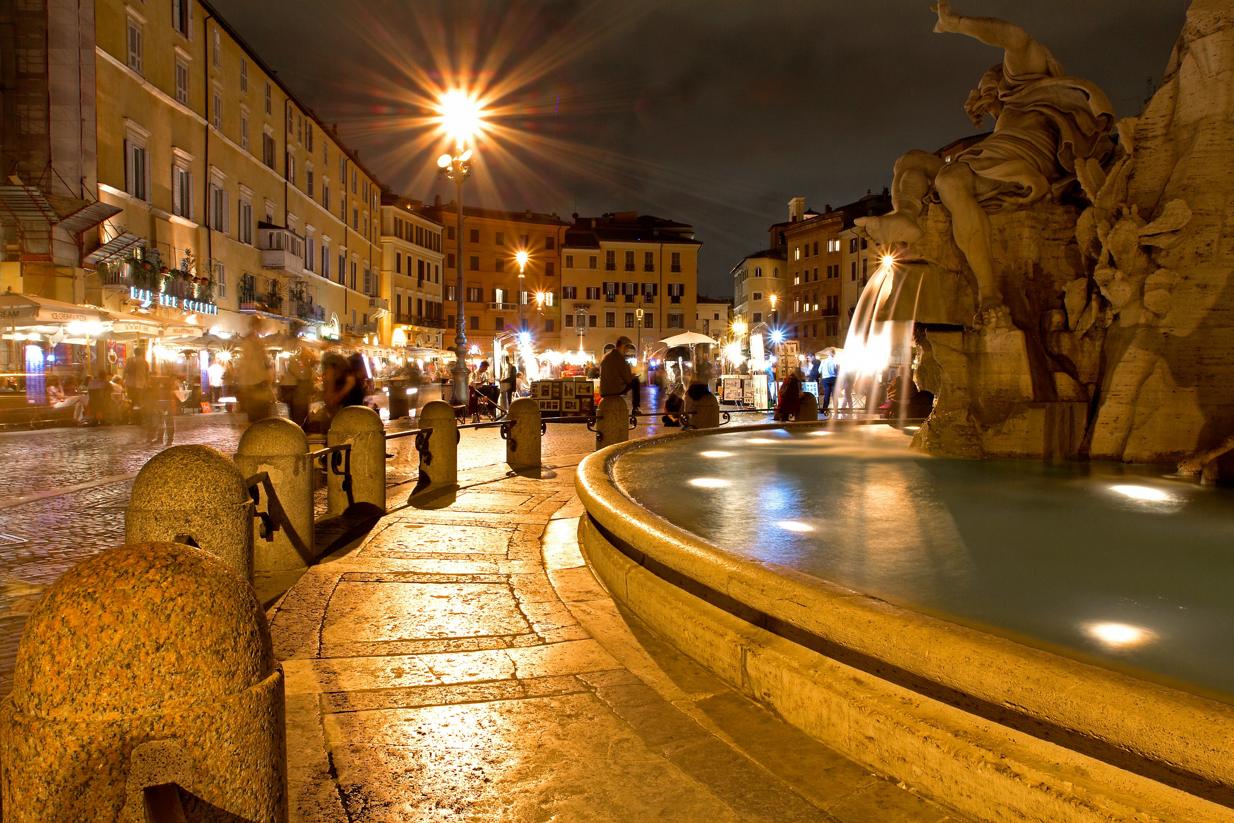 Piazza Navona glimpse