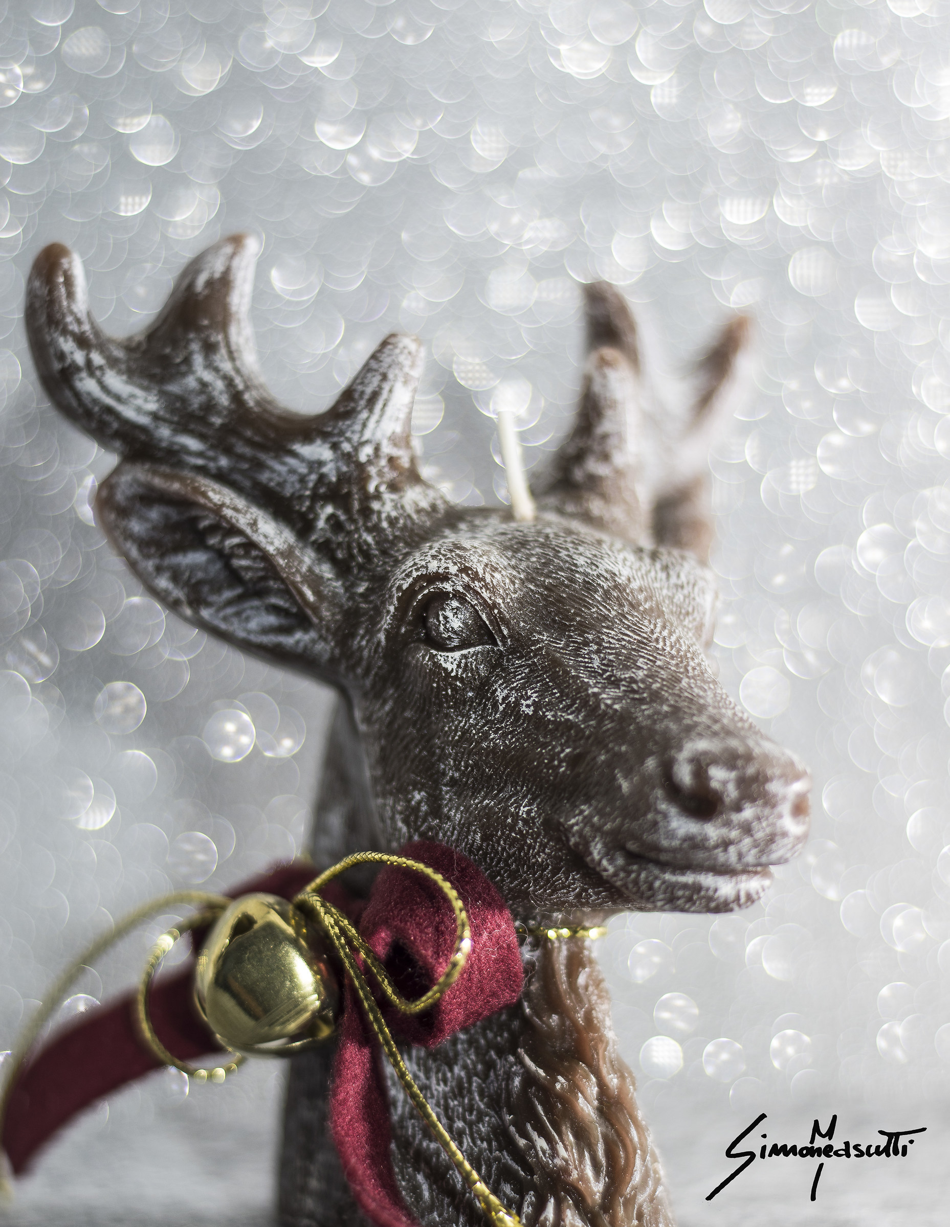 There was once a wax deer