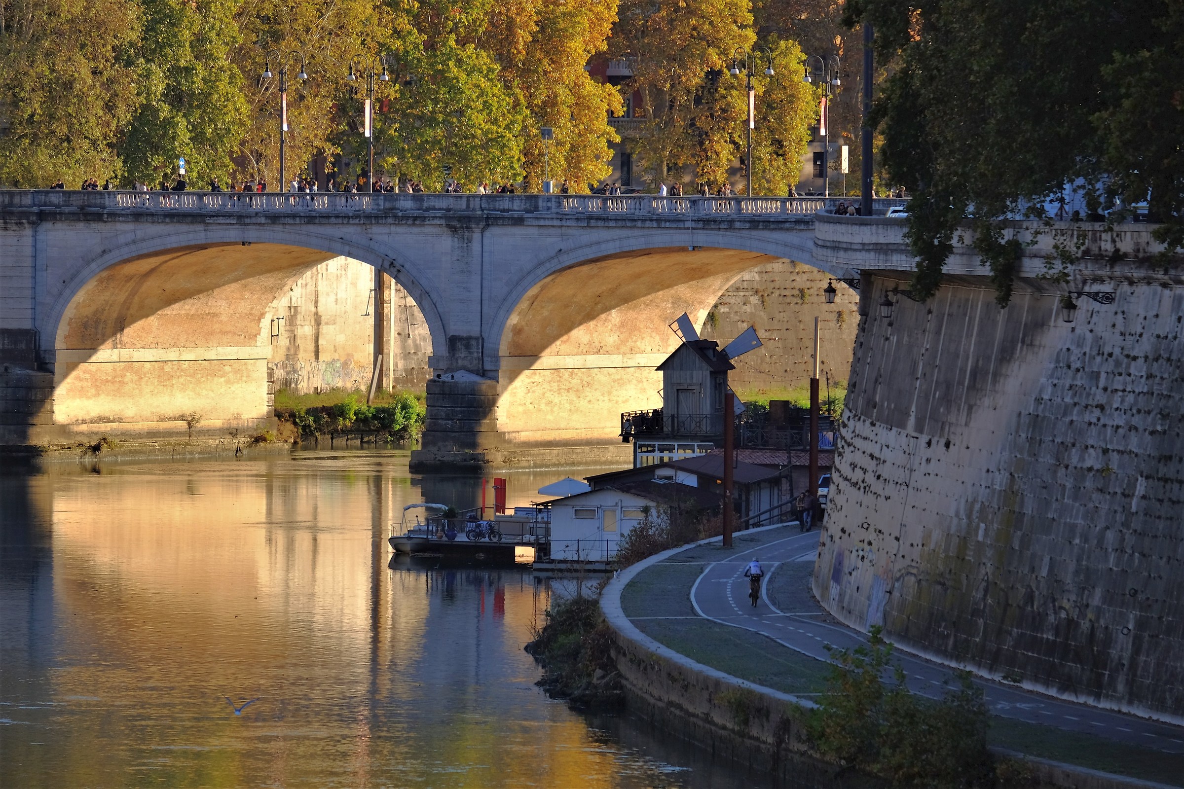 Un altro mondo sotto il ponte