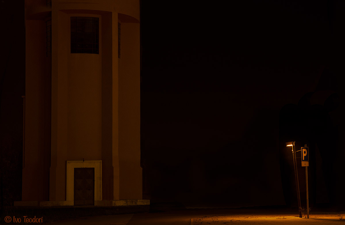 Tresigallo metaphysical city.