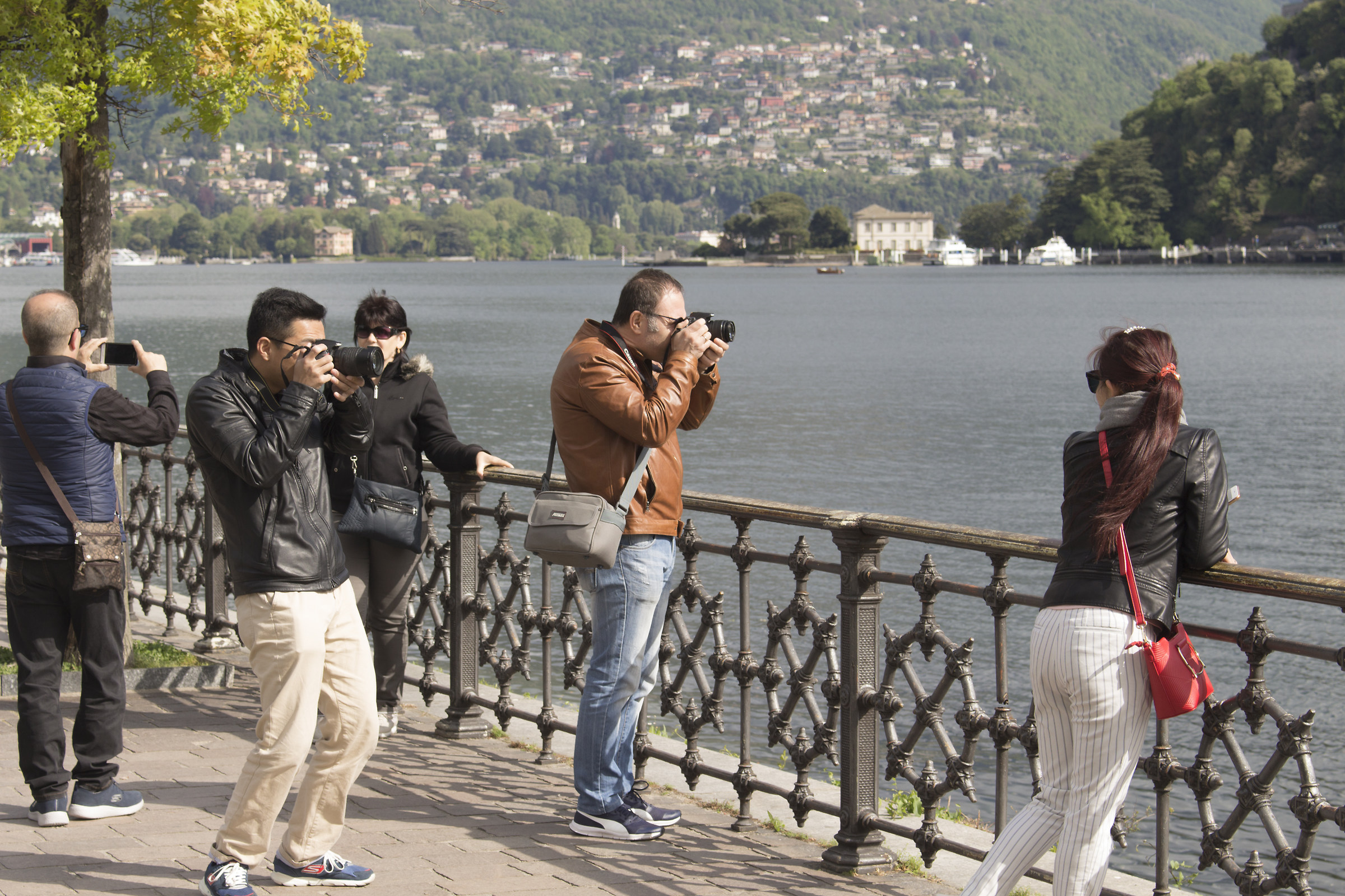 Who Photographs Who?