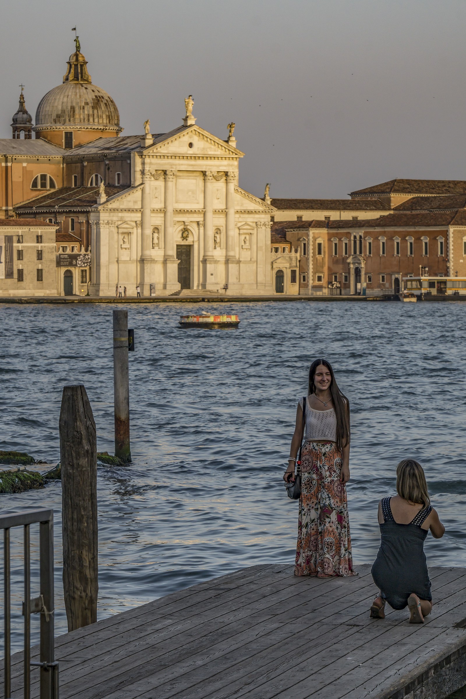 Fotografa fotografata sulla Riva degli Schiavoni - 1