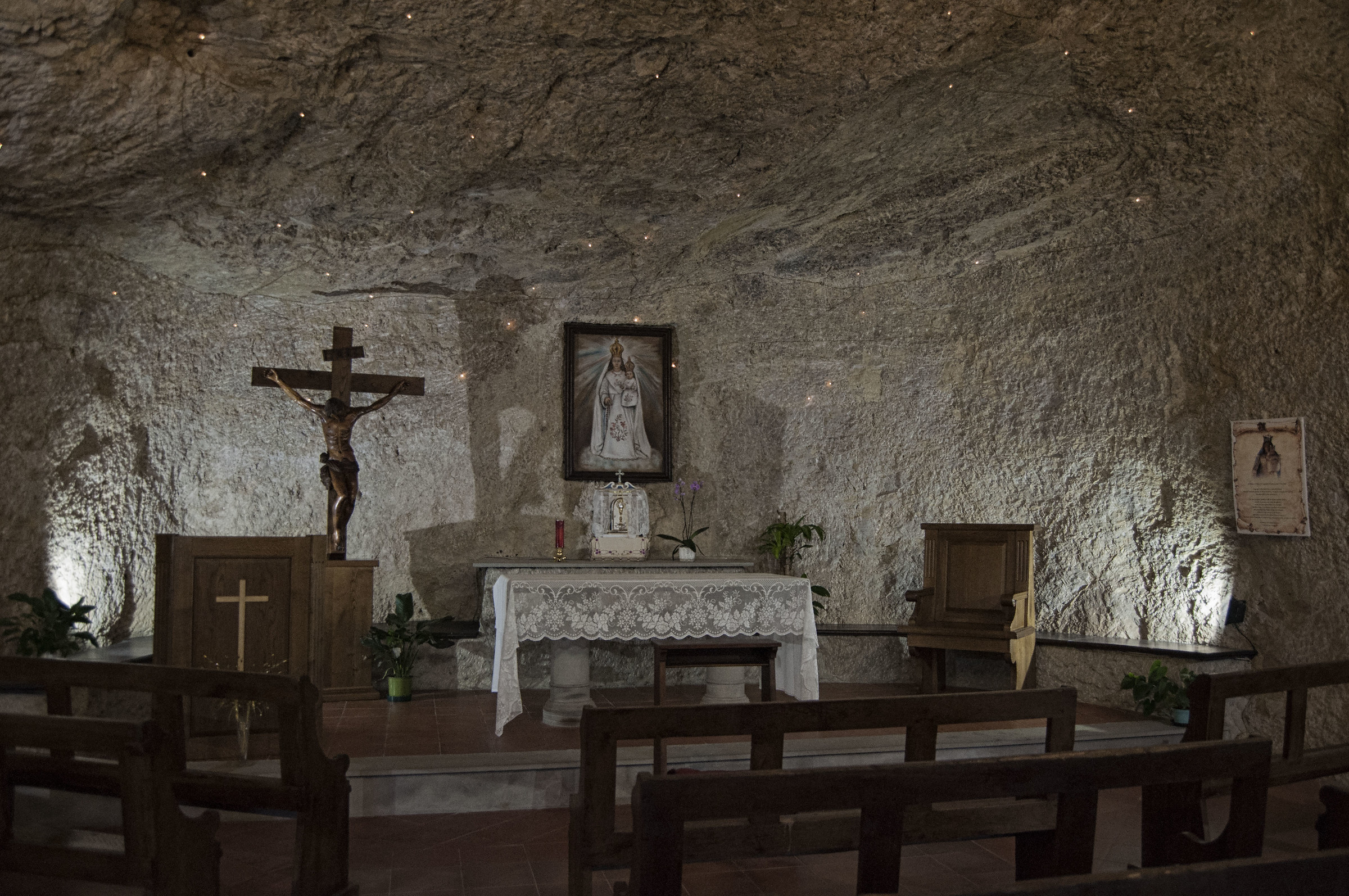 We're in the Calomini-Church in the cave