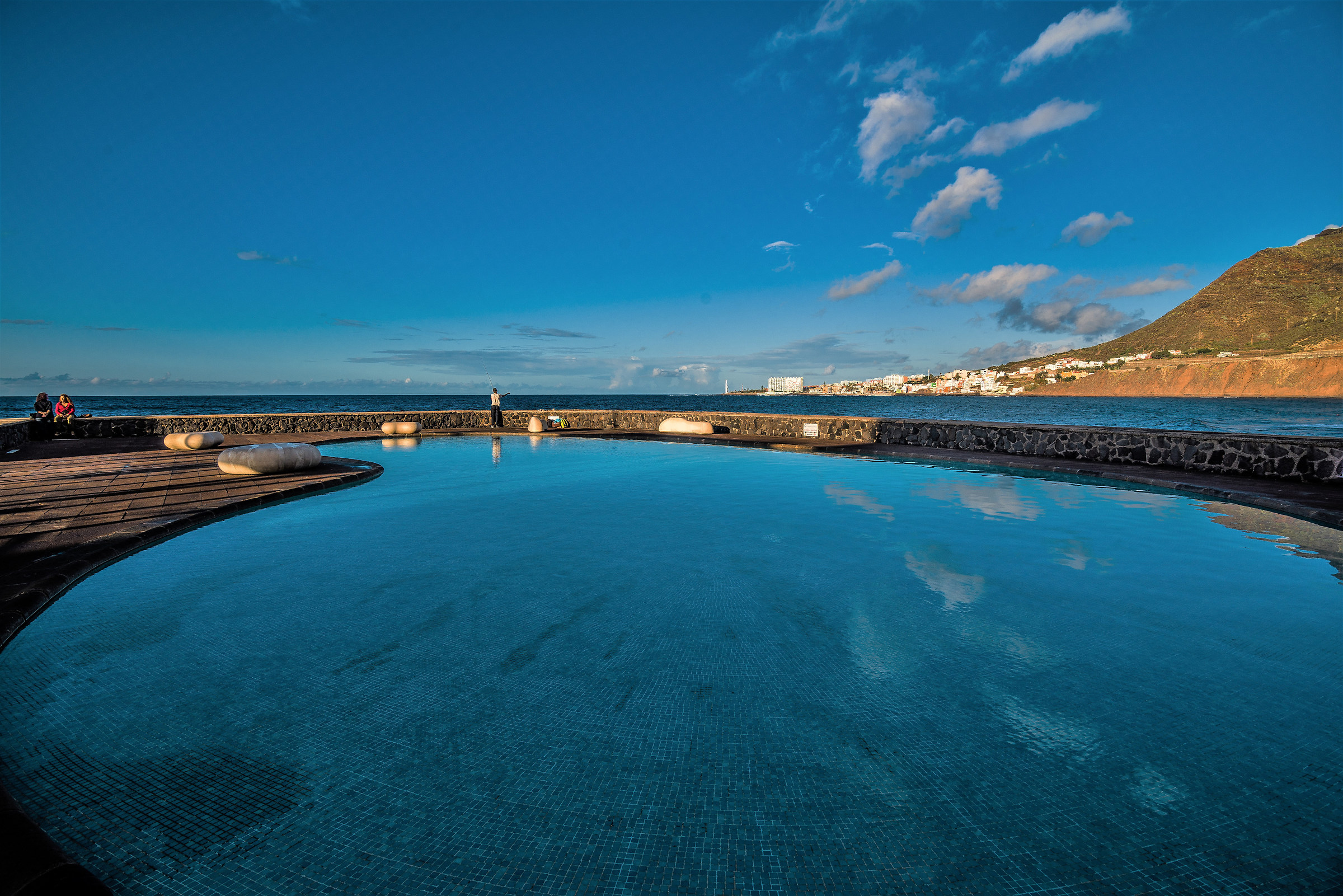 a quiet afternoon .............