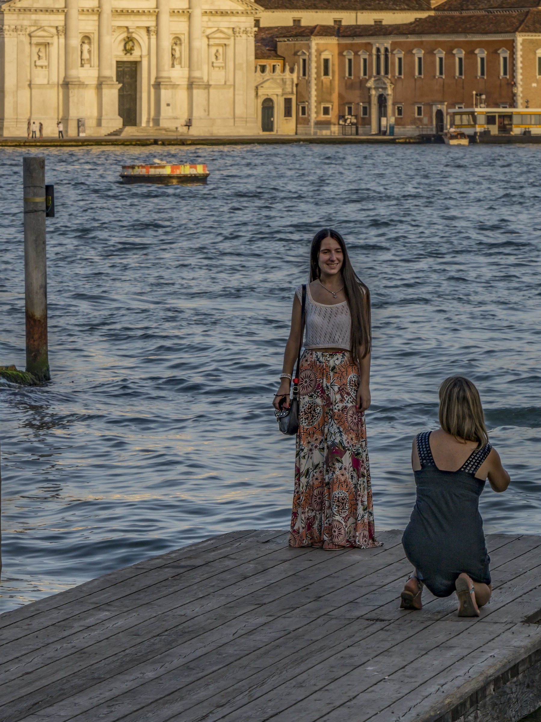 Fotografa fotografata sulla Riva degli Schiavoni - 2