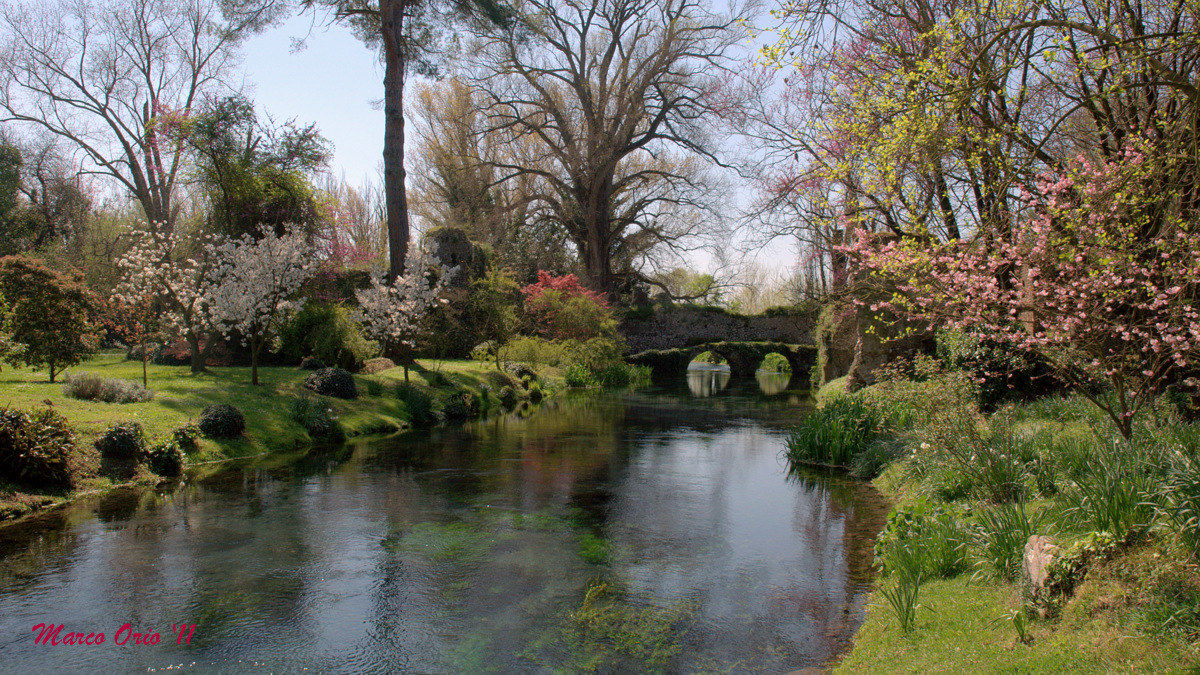 Ninfa Gardens (LT)