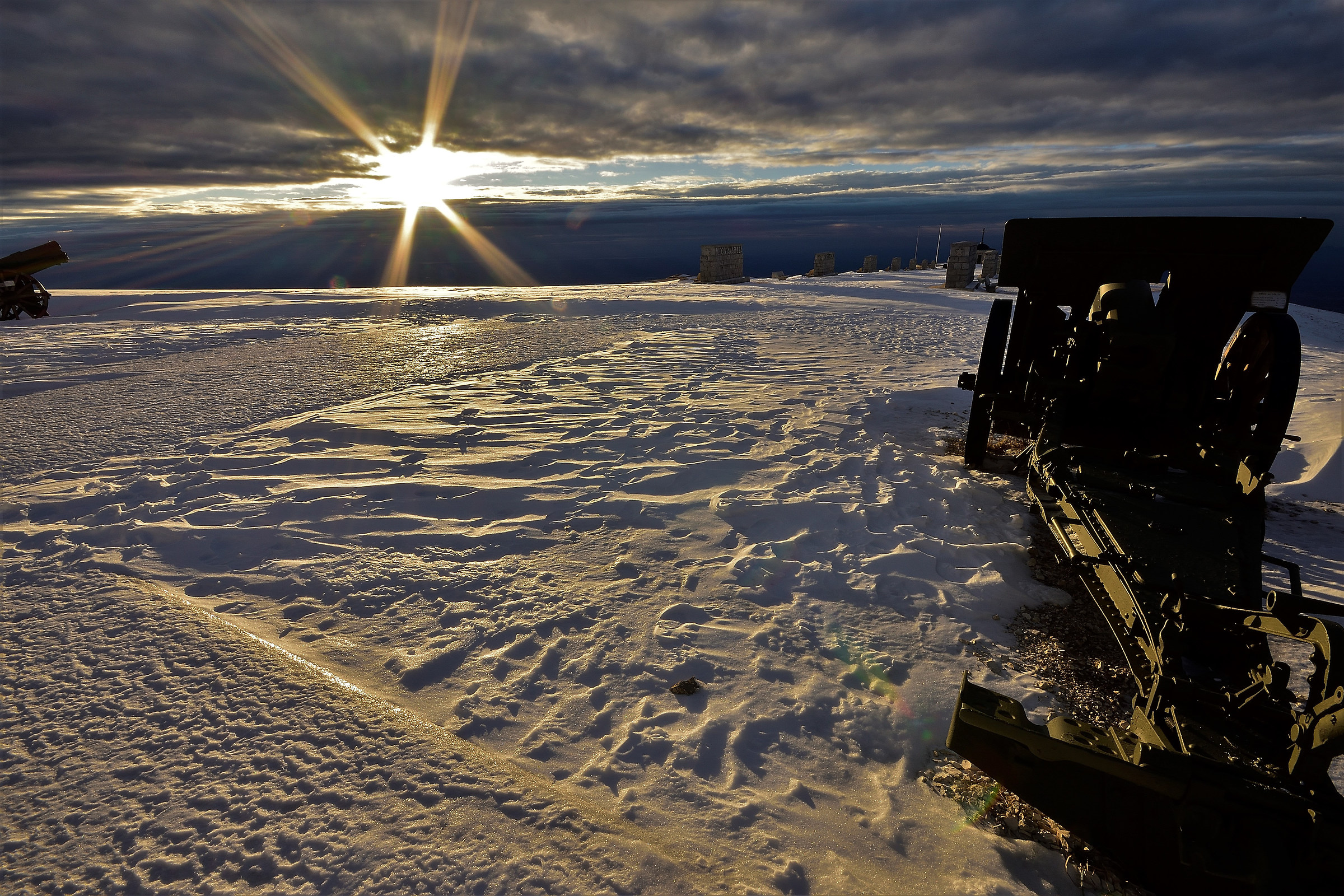 Point ................ Fire