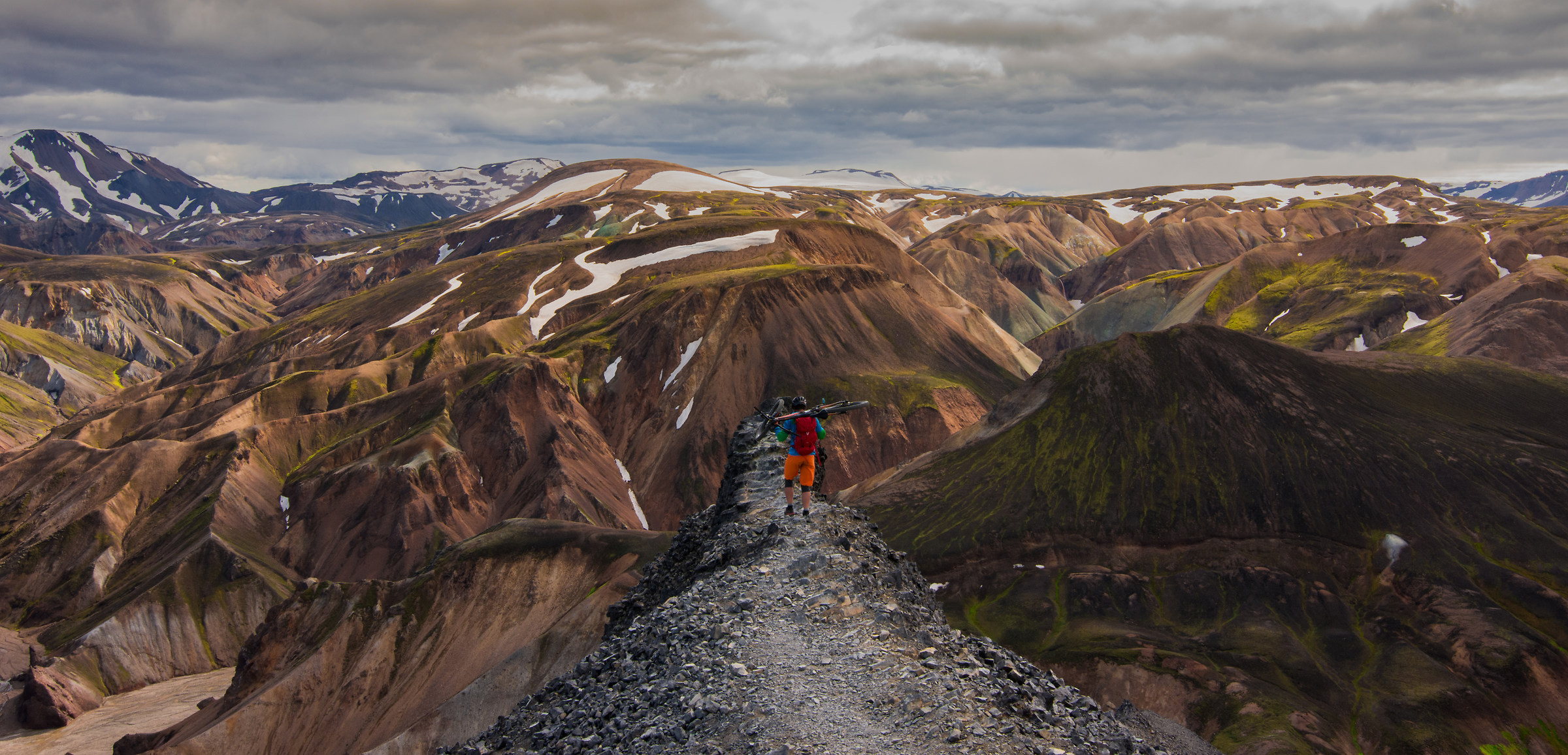 Hiker on the sea of ??ash