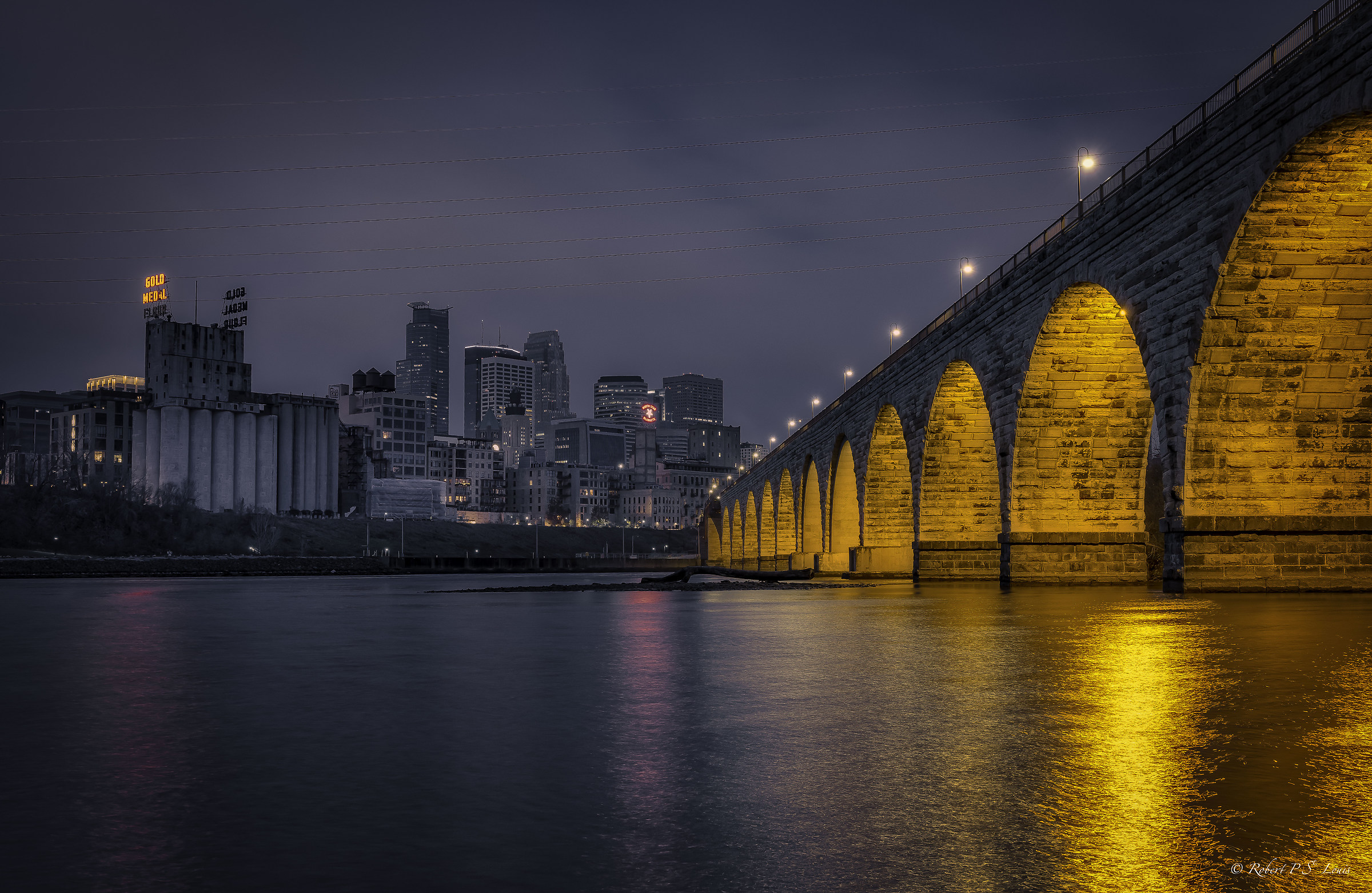 Stone Arch Bridge @ Dawn