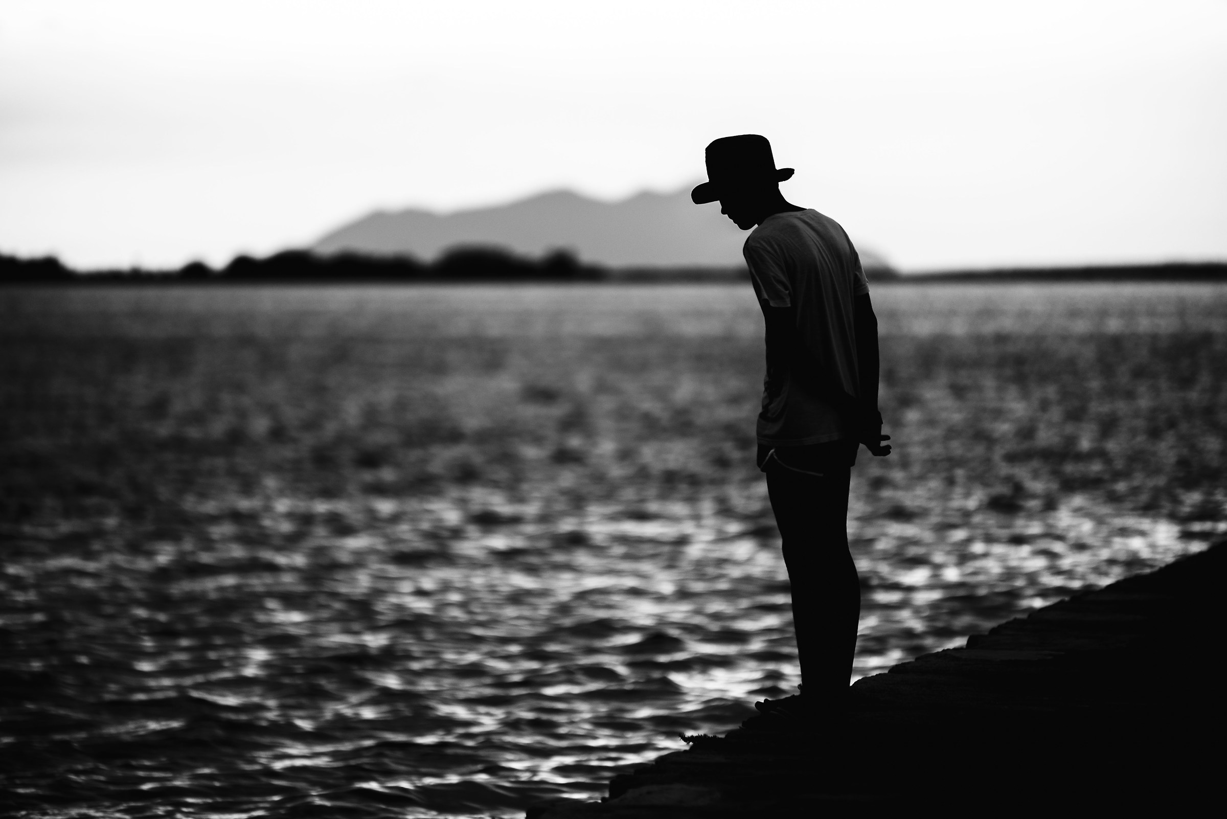 The Observer in the Hat