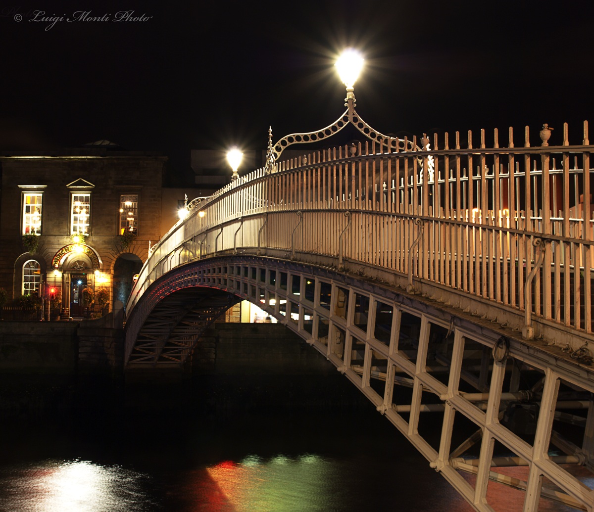 Ha' Penny bridge