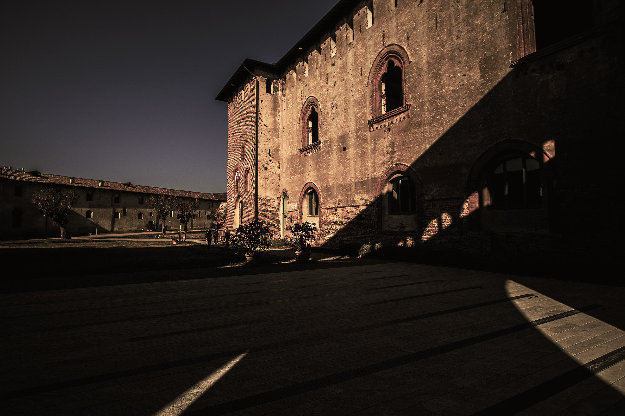 Shadows on the castle