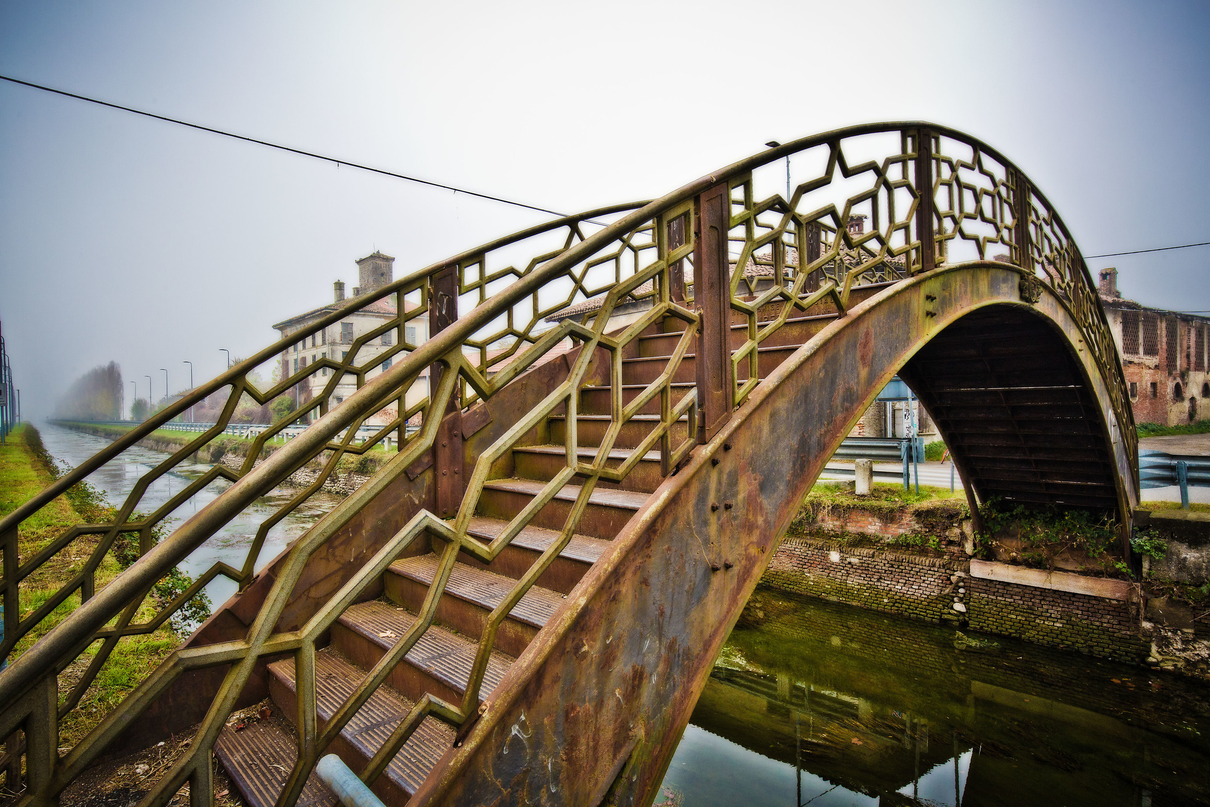 Ponte sul Naviglio pavese