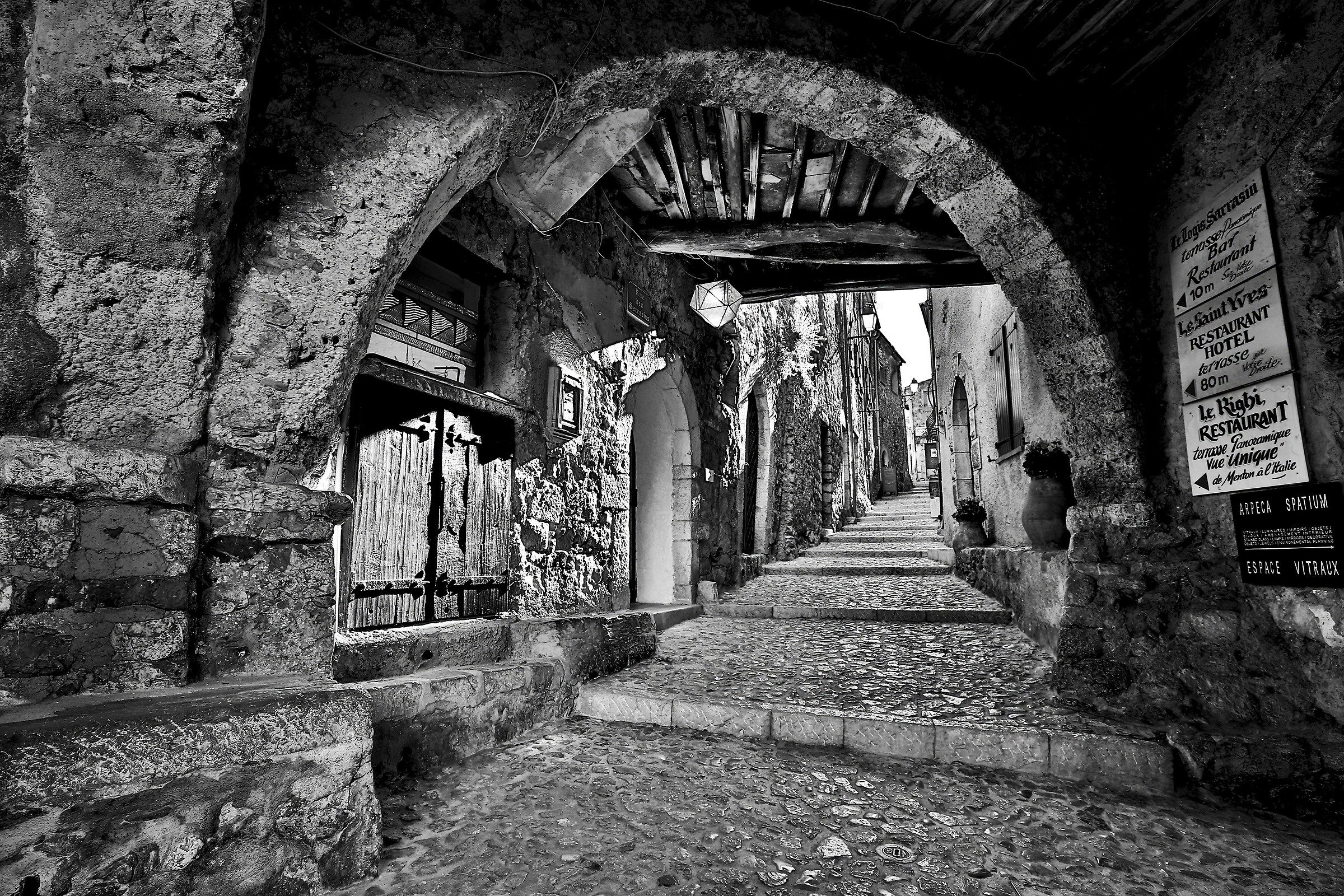 Saintes Agnès France