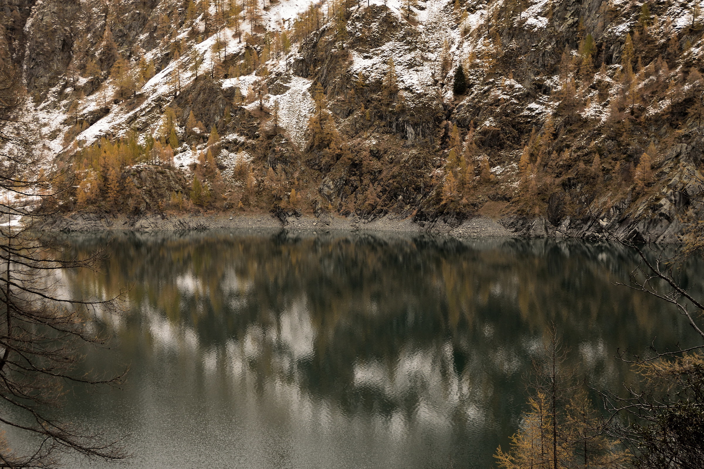 lake of Cheggio - reflections