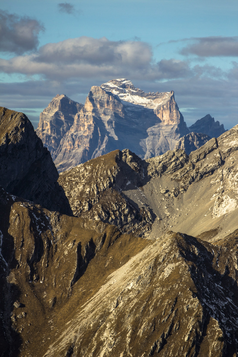 Correndo sulle creste verso il Caregon