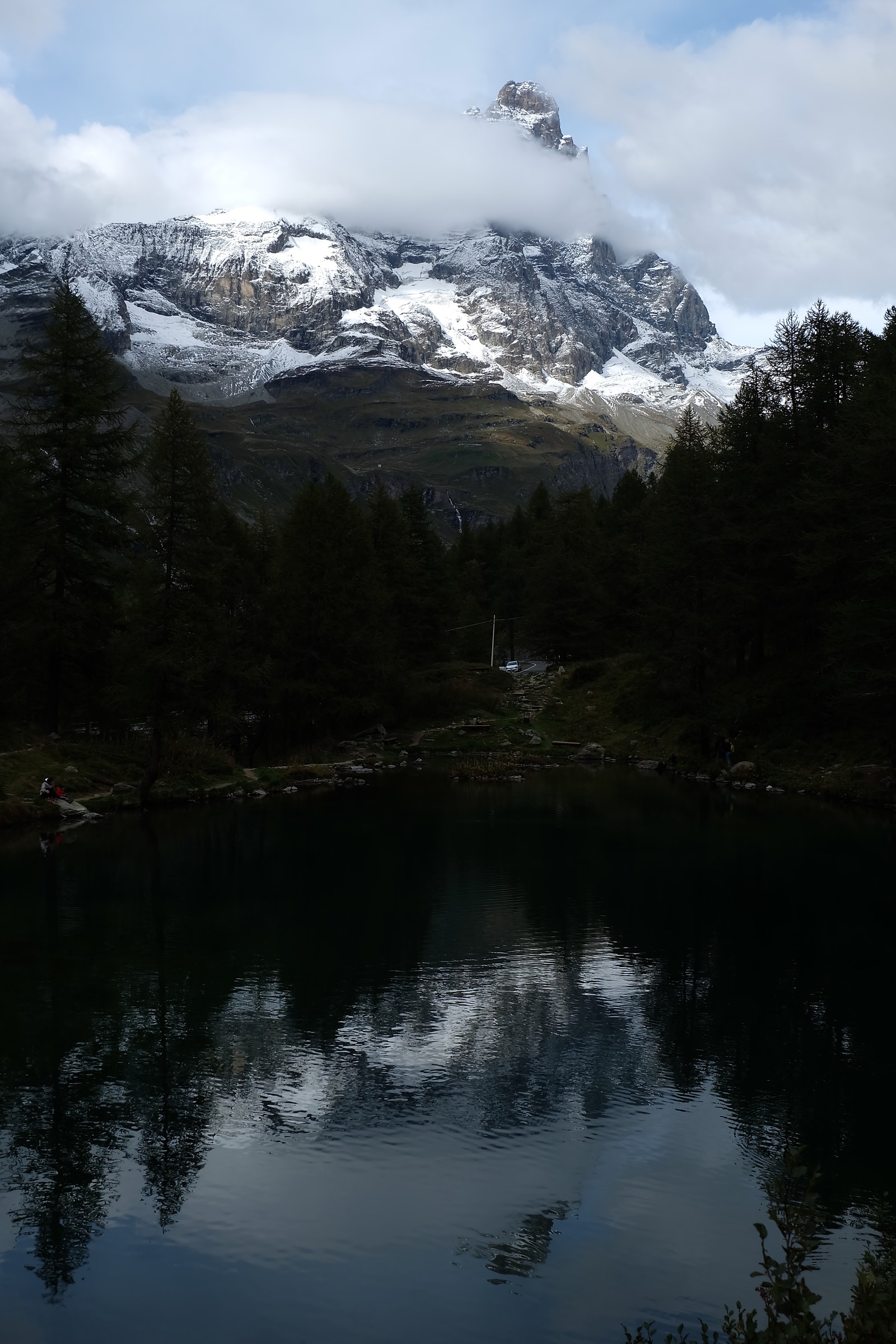 The mire reflected in the Blue Nago