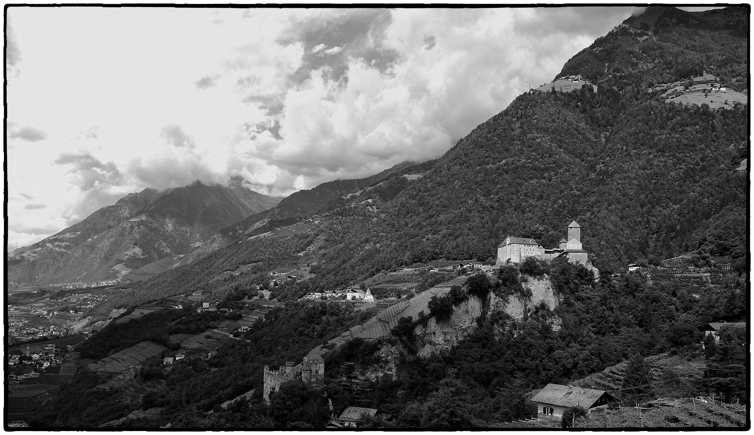 Castel Tirolo (Schloss Tirol)