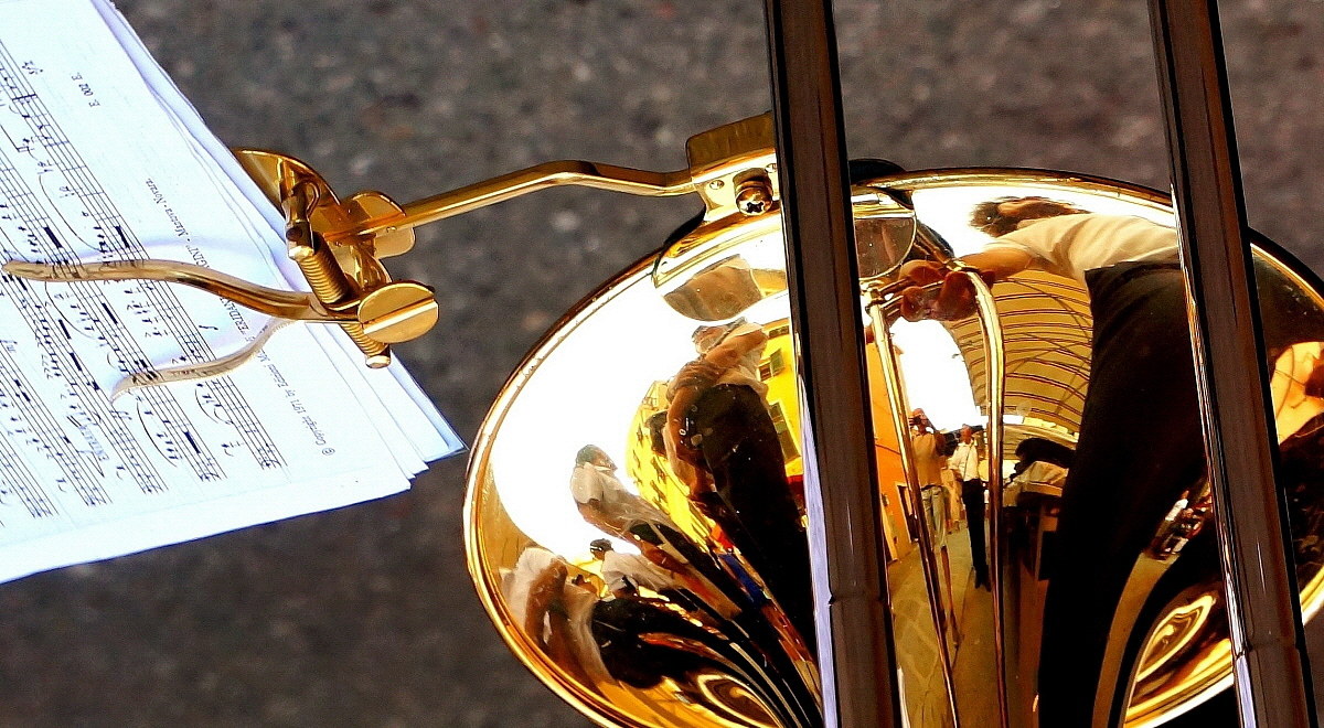 Doppio scatto alla banda