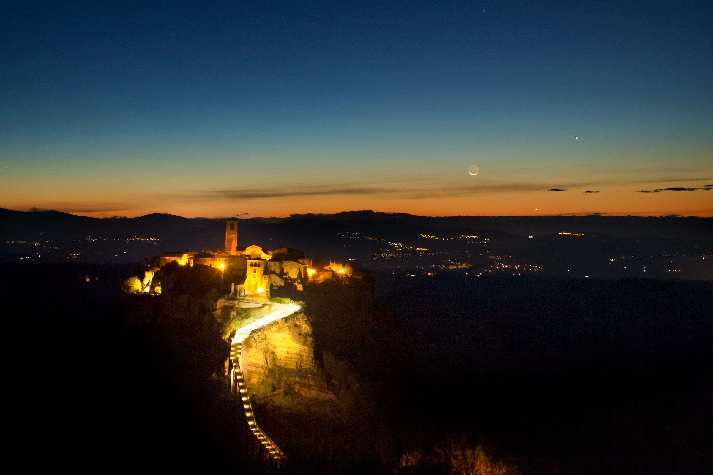 Moon conjunction Venus and Jupiter