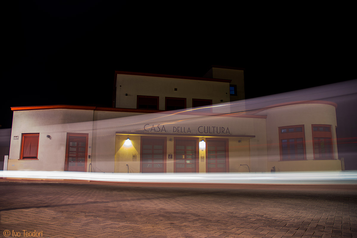 Tresigallo metaphysical city.