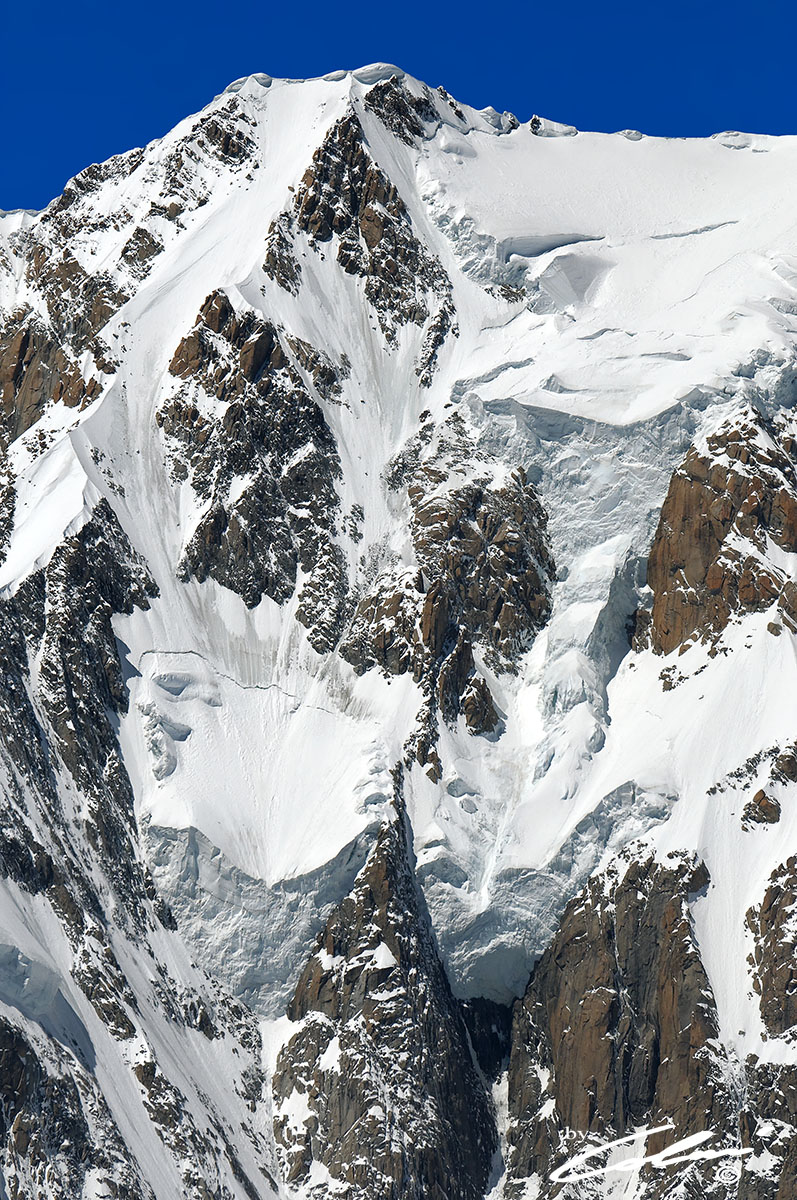 The top and its snows