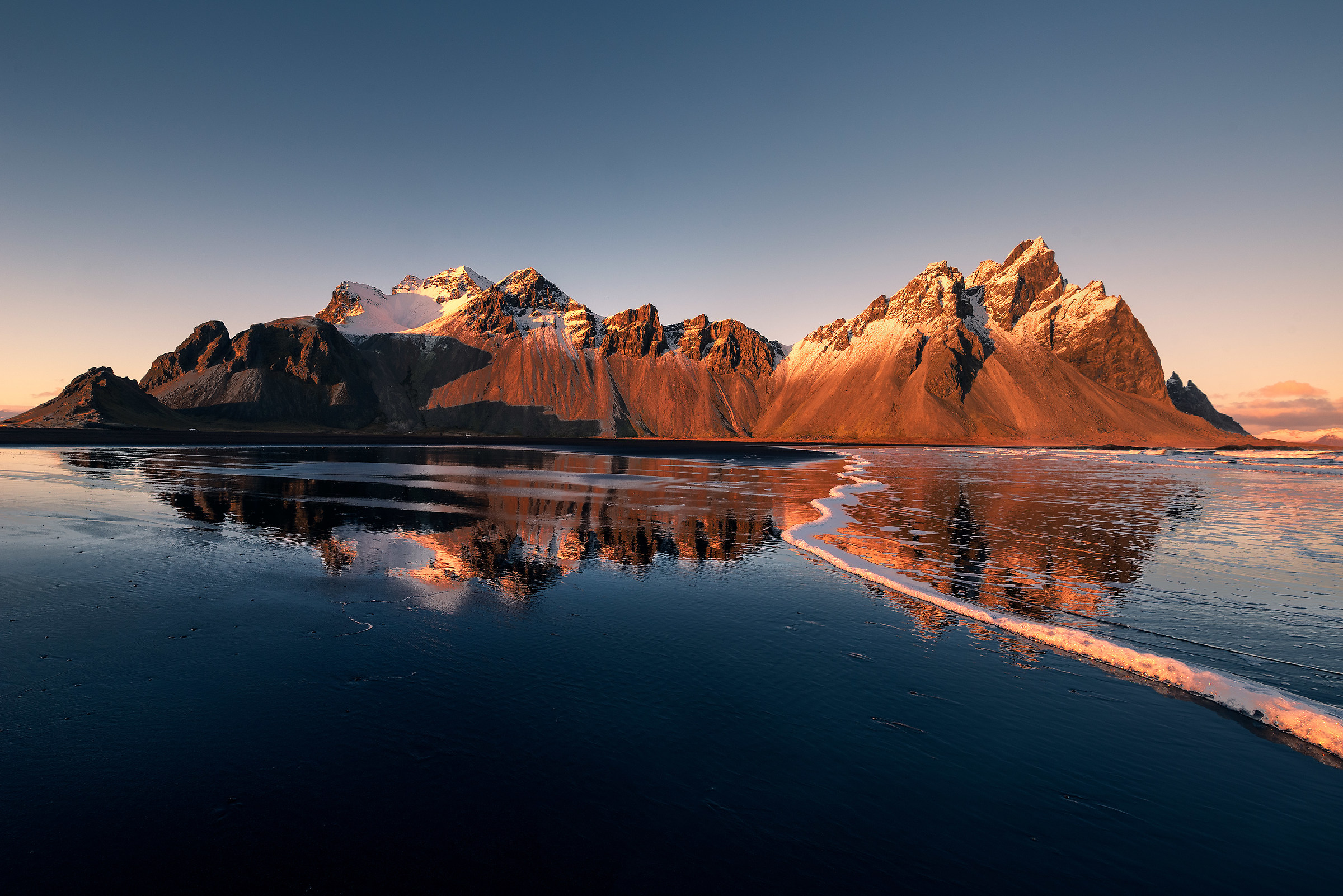 Vestrahorn in reflection
