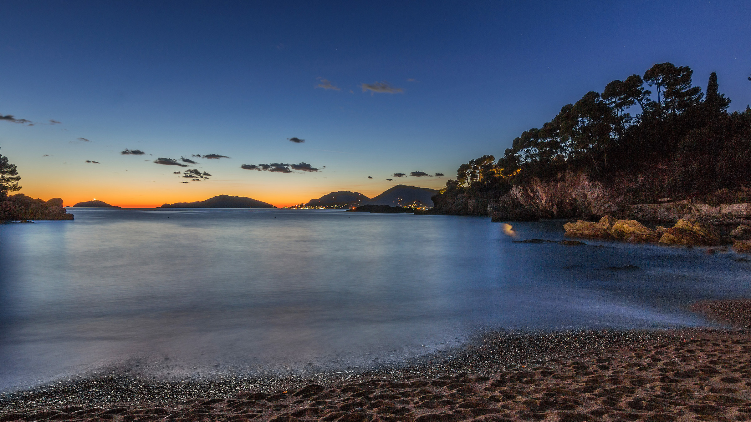 Blue time. Fiascherino Beach