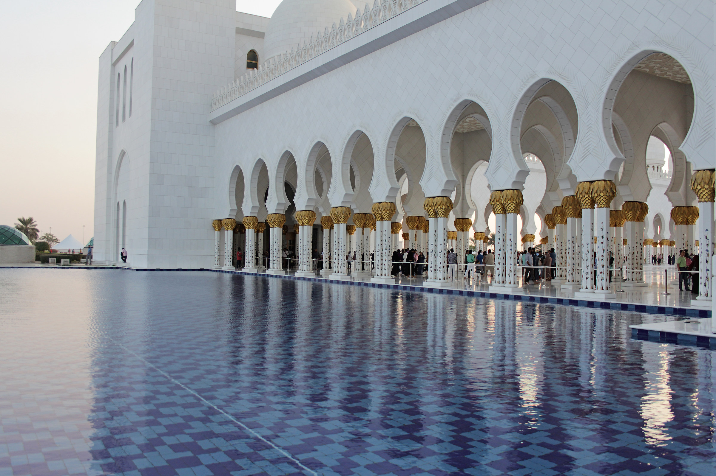 La grande Moschea bianca di Abu Dhabi