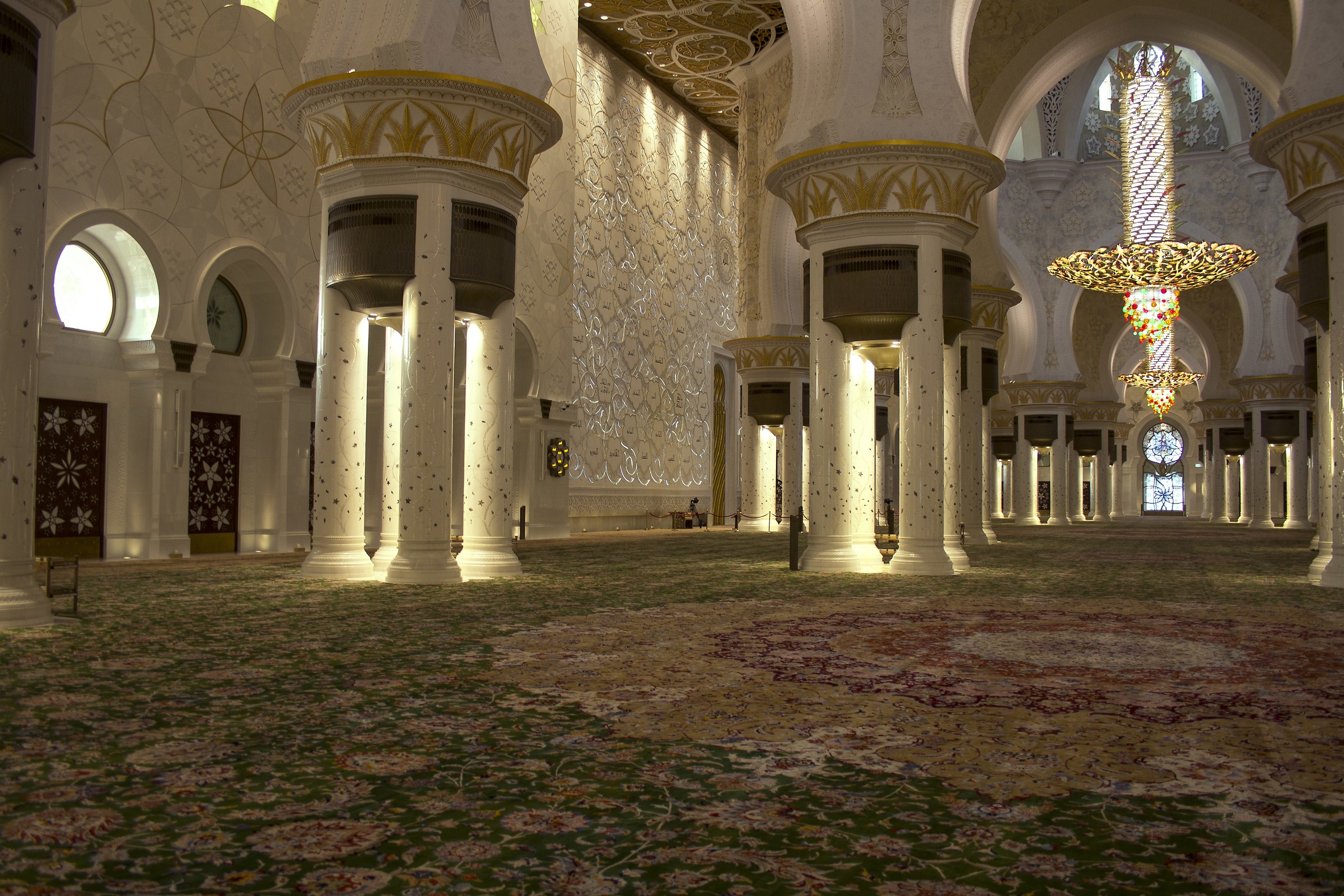 Central Hall of the Great White Mosque of Abu Dhabi