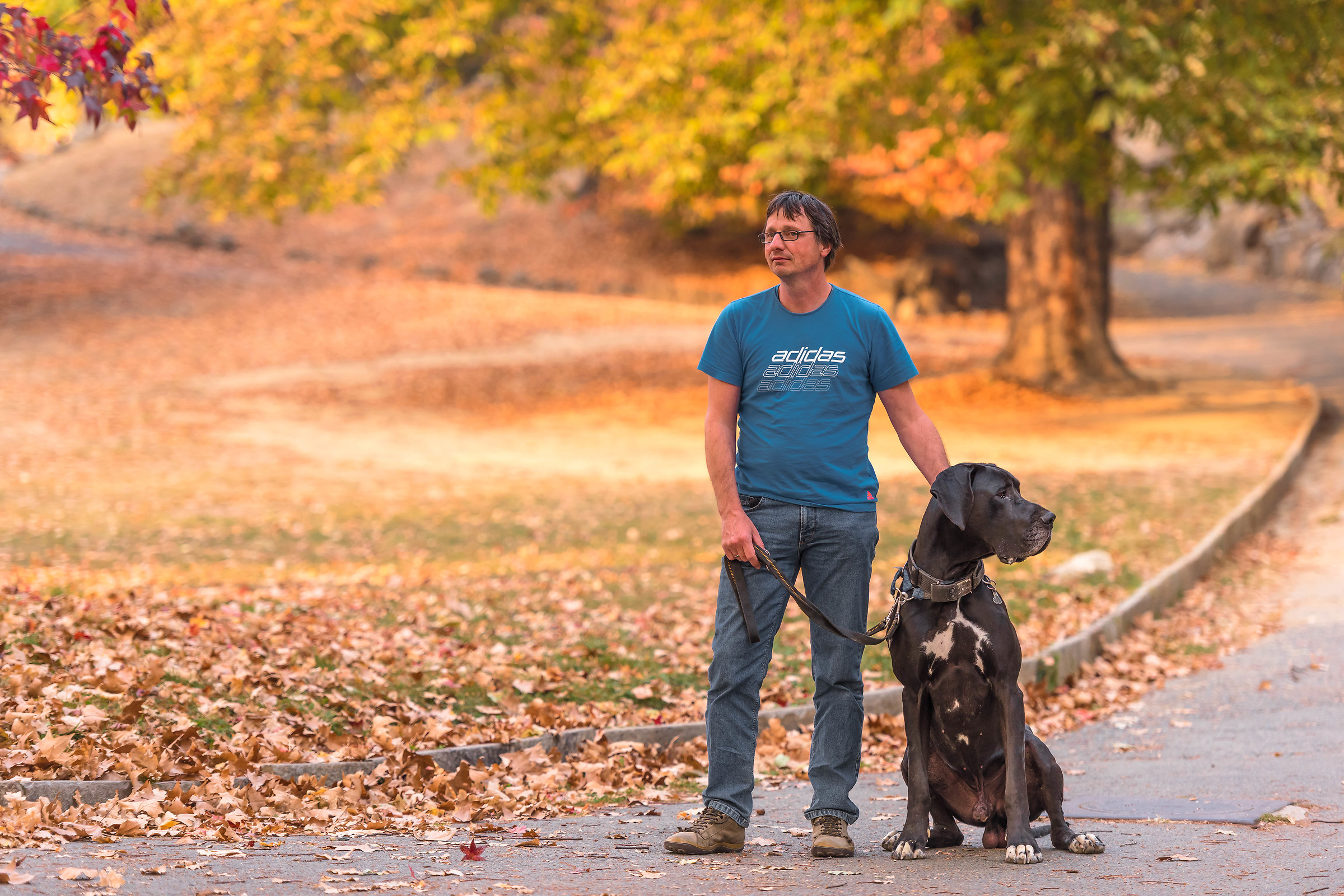 I'm watching you if you photograph me again soak it .......