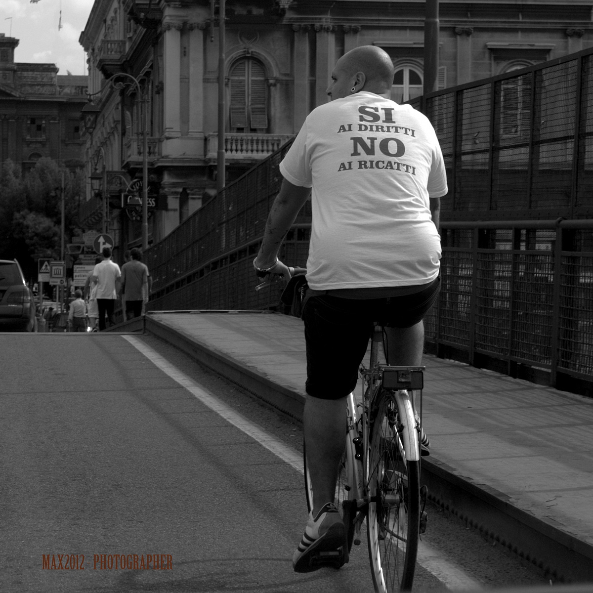 Gente in bicicletta!