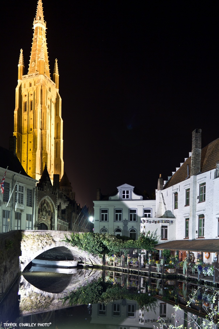 Bruges by night