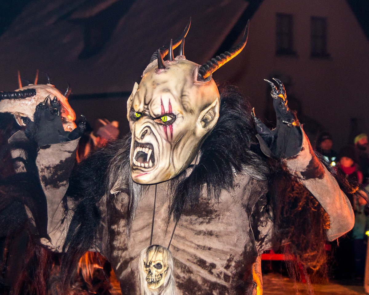 Krampus a Cave del Predil (ud)