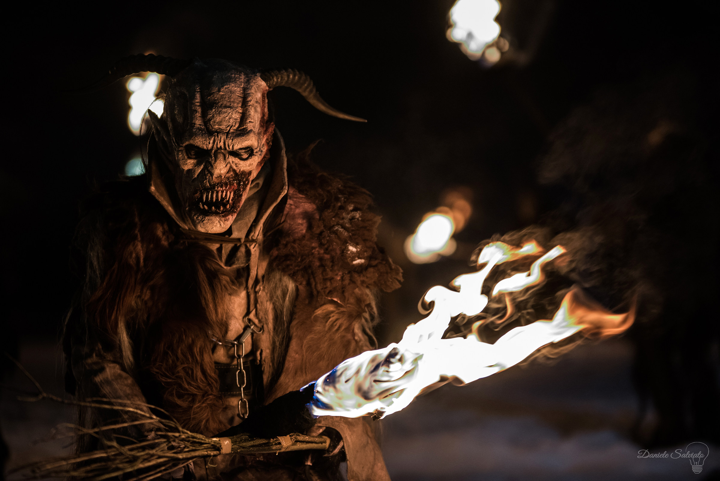 Krampus a Cave del Predil (ud)