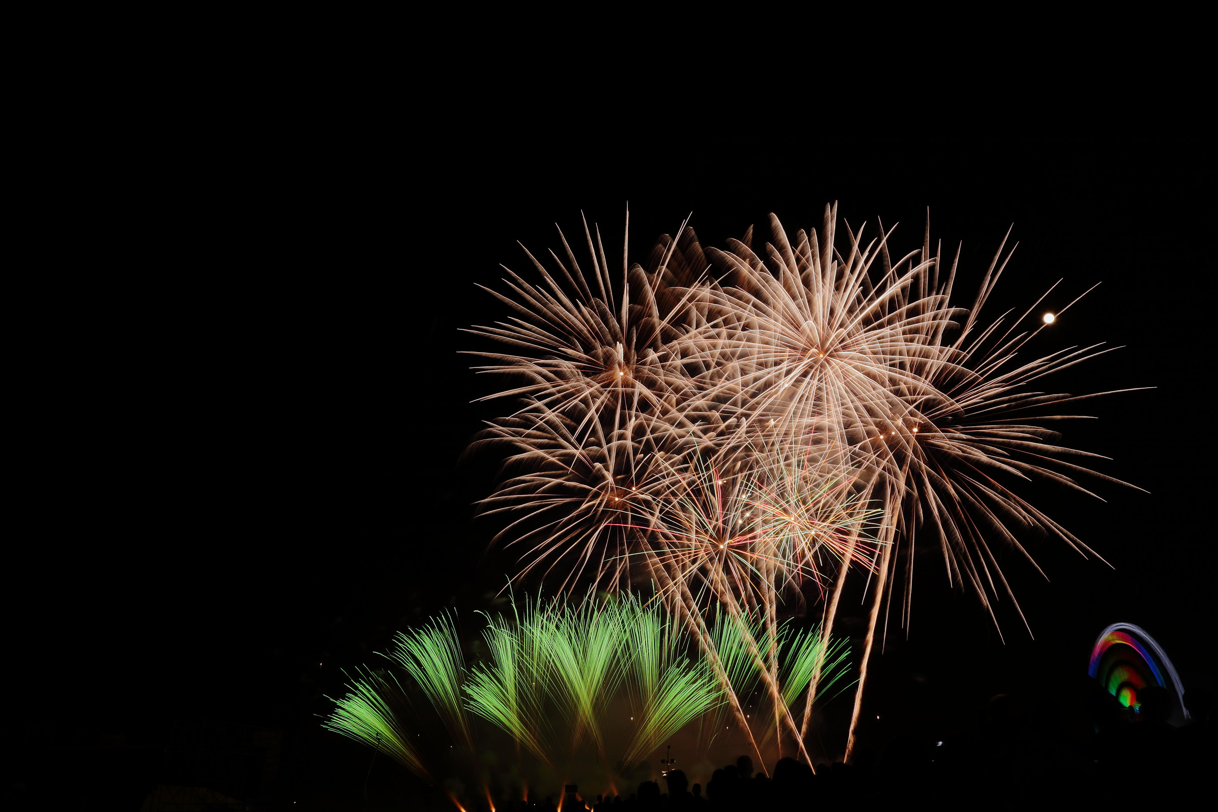 Fuochi e giostra in festa