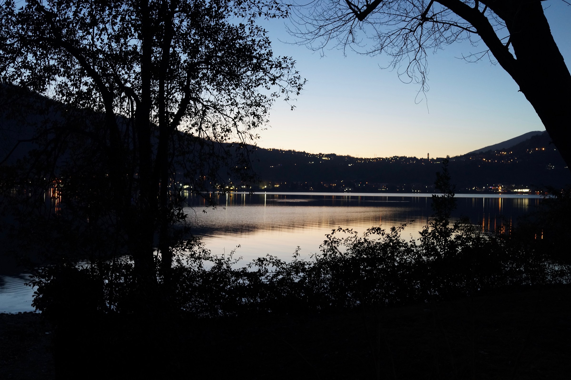 Lake of Garlate, twilight