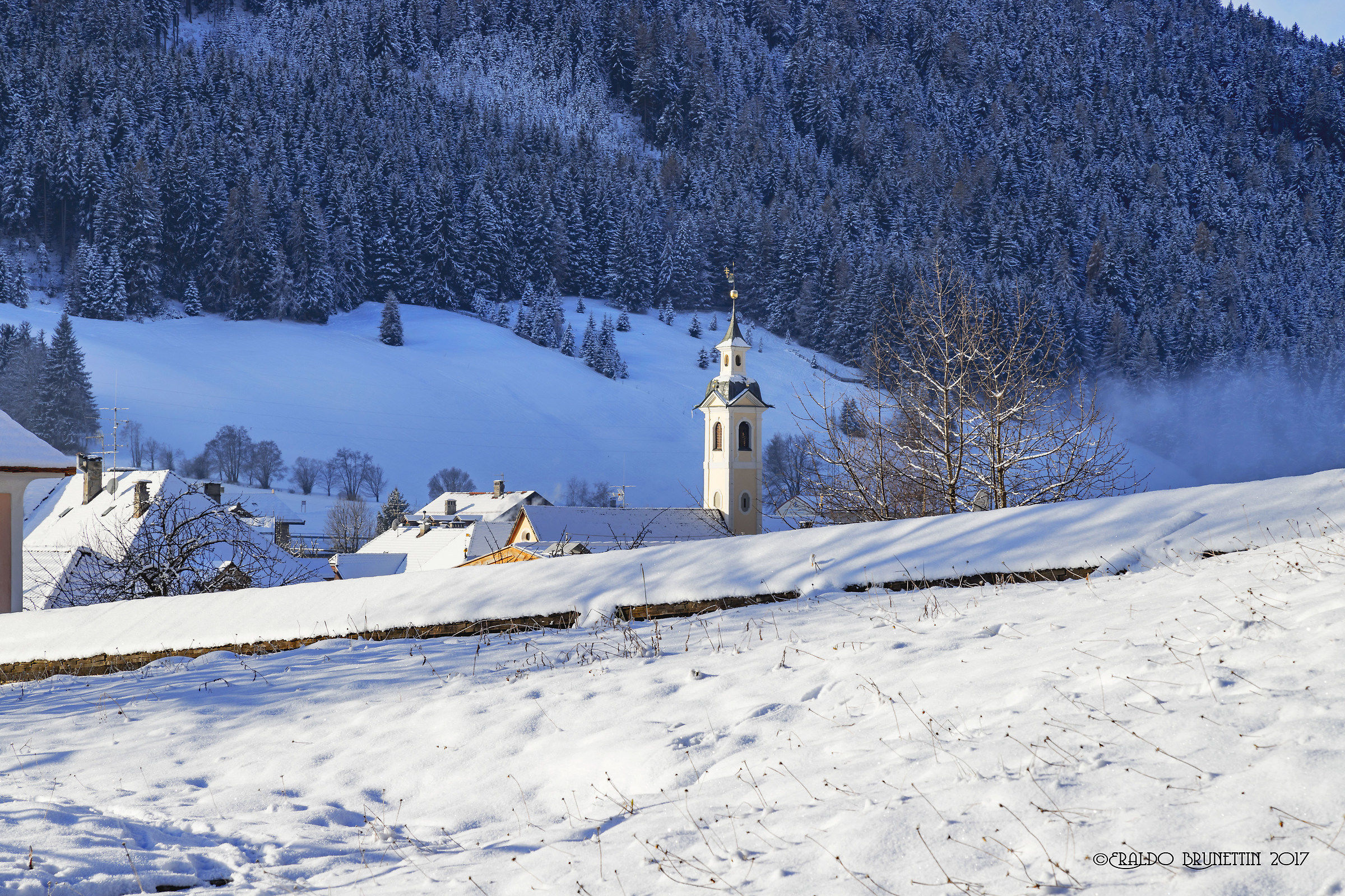 Villabassa (Bz) Chiesetta della S.Trinità.