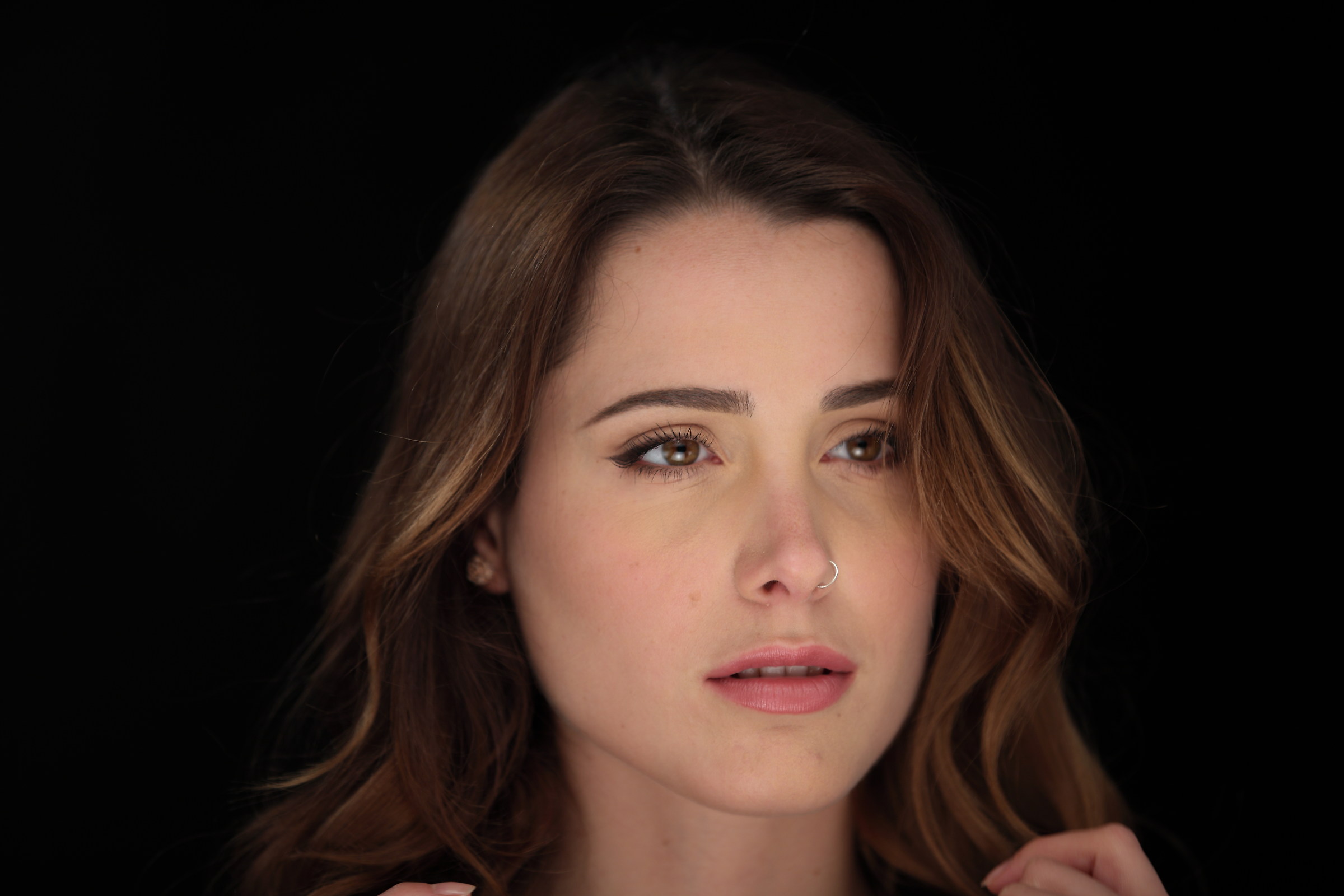 Sadie Gray in 70-200 2.8 IS II