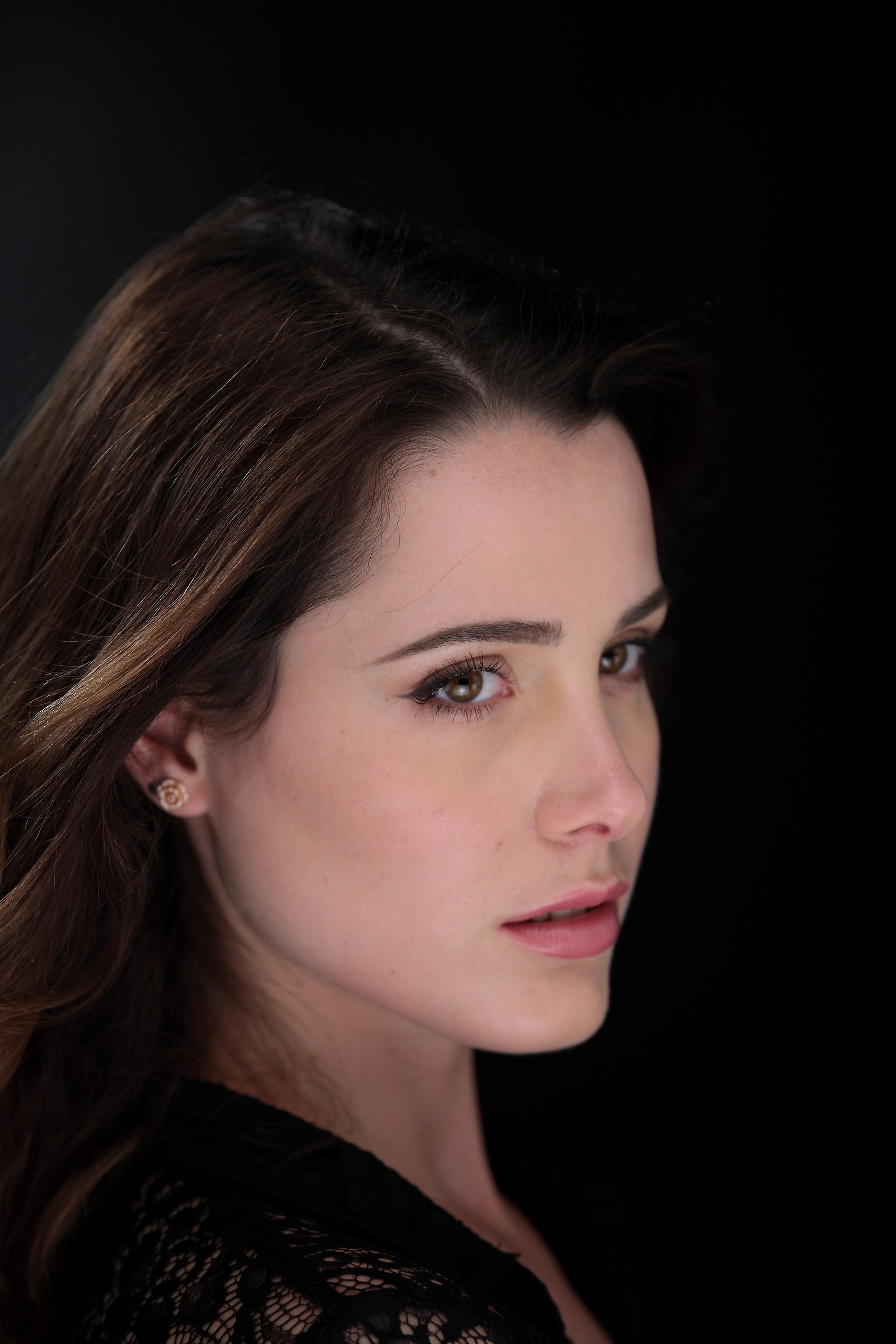 Sadie Gray in 70-200 2.8 IS II