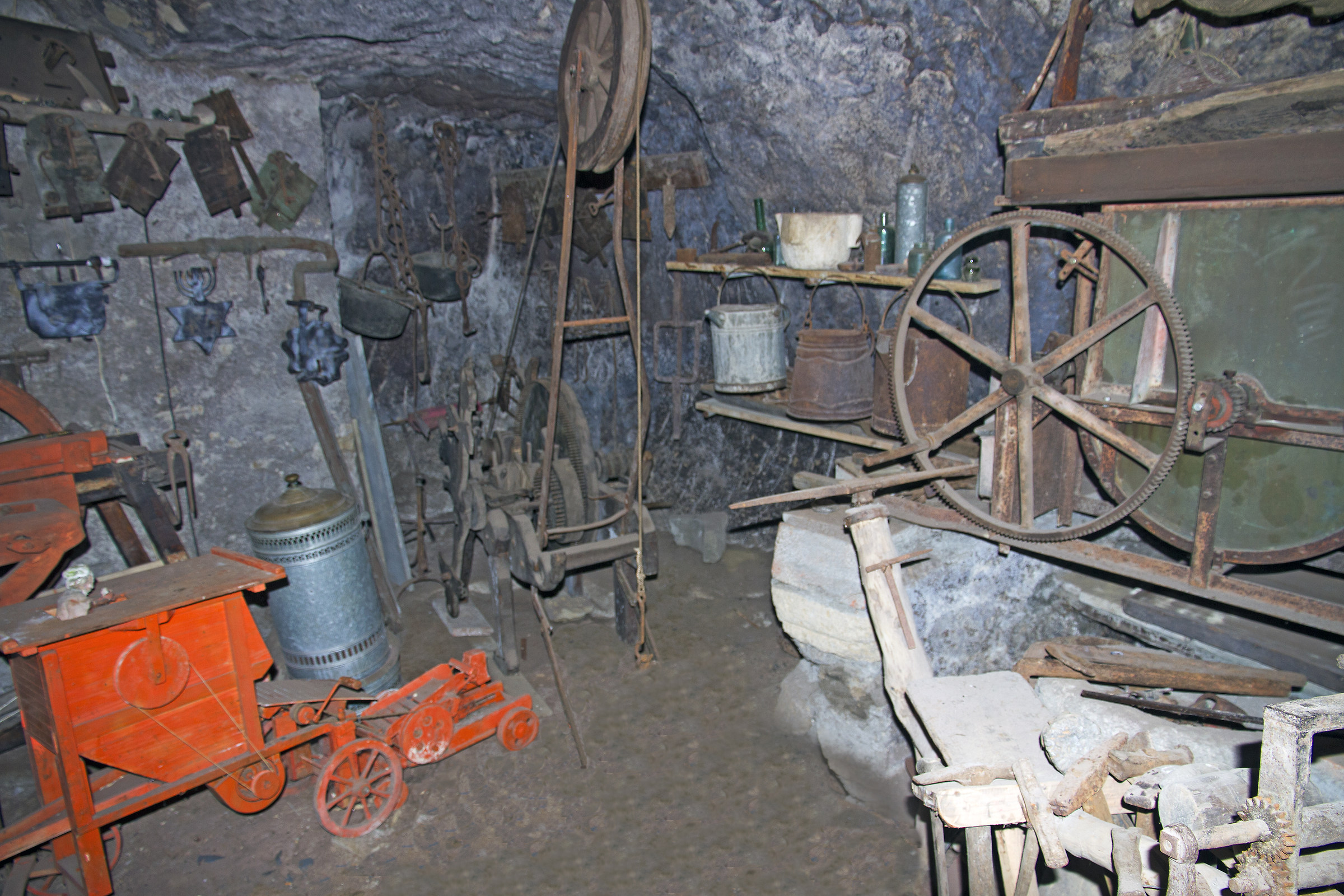 interno cantina del prete(pitigliano)