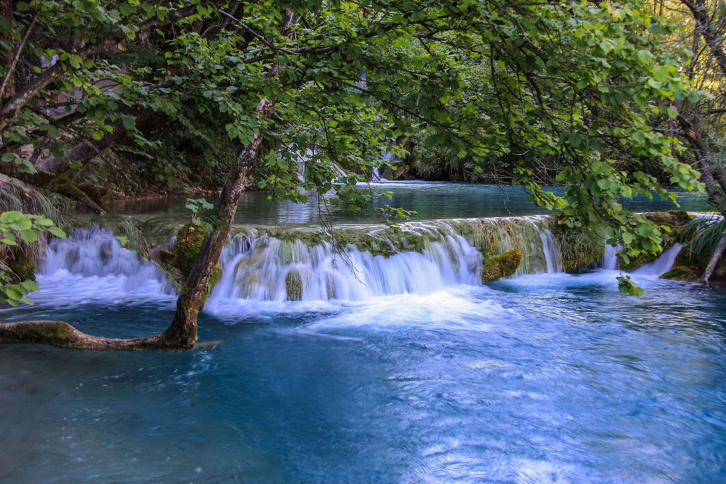 plitvicka-jezera waterfalls